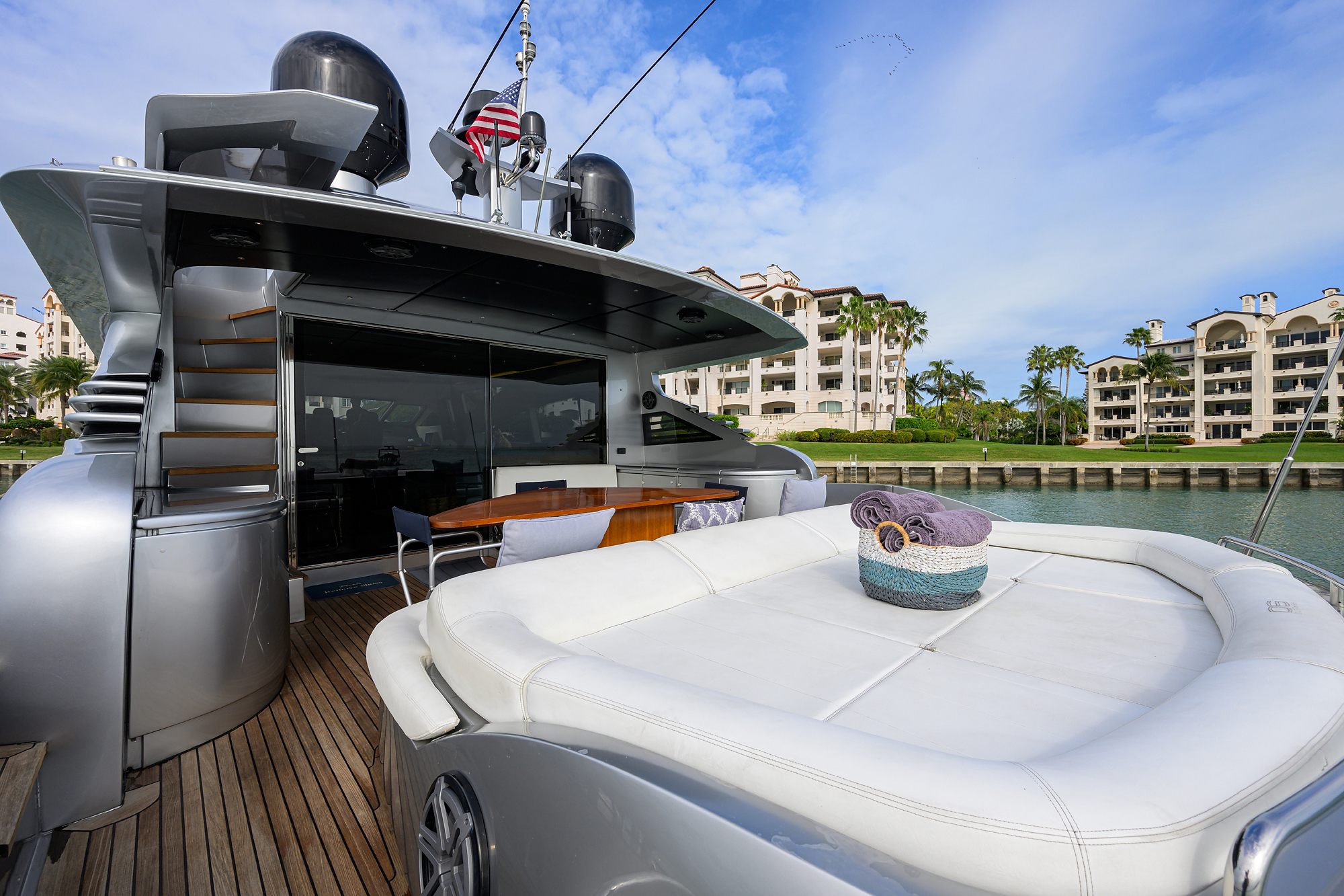 Miura yacht photo 63