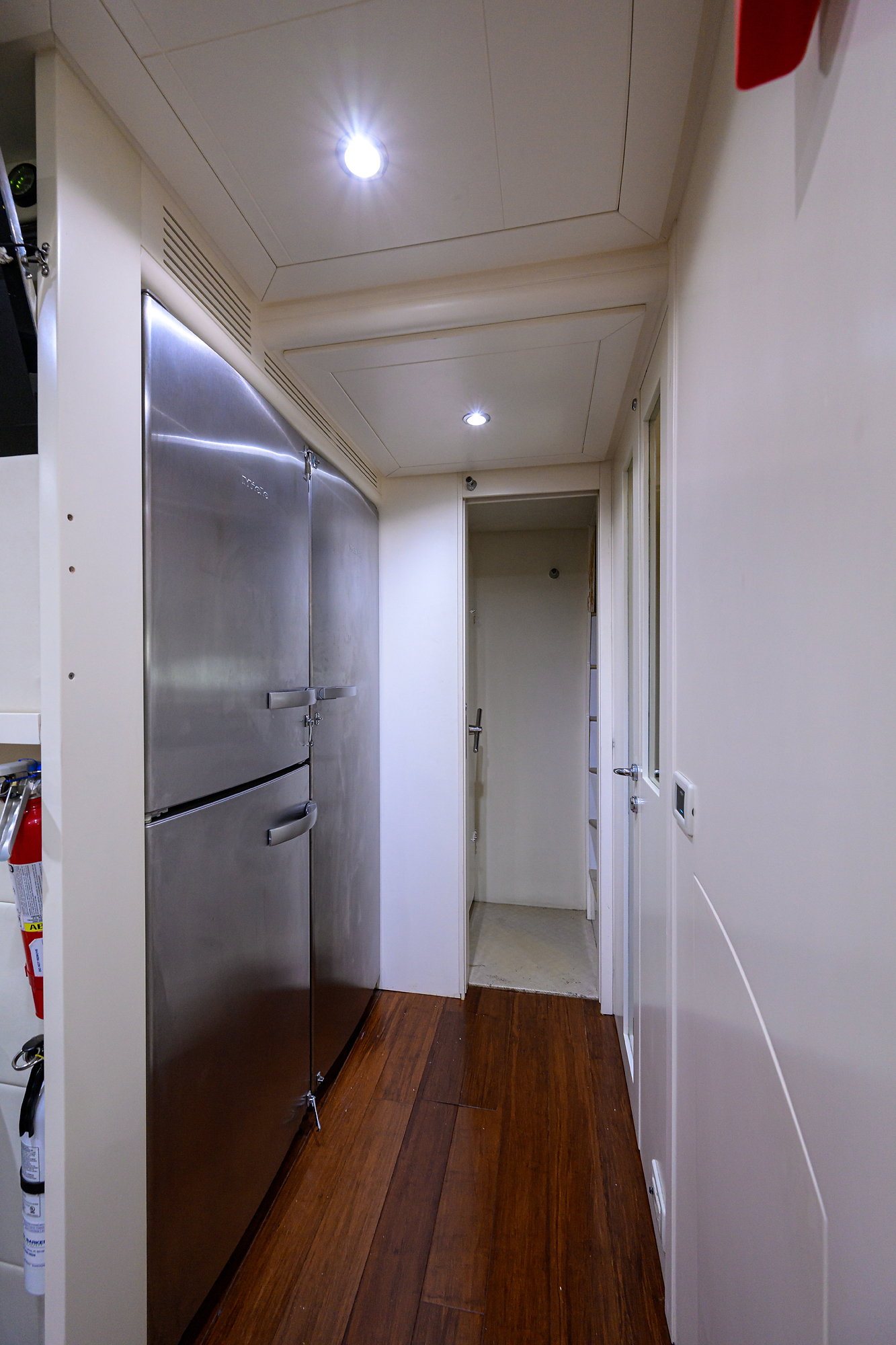 Miura yacht photo 105