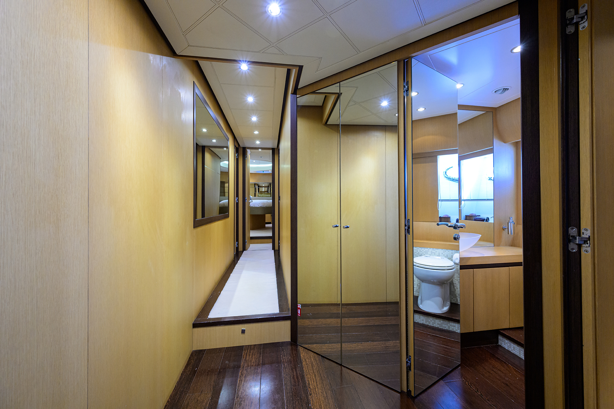 Miura yacht photo 174