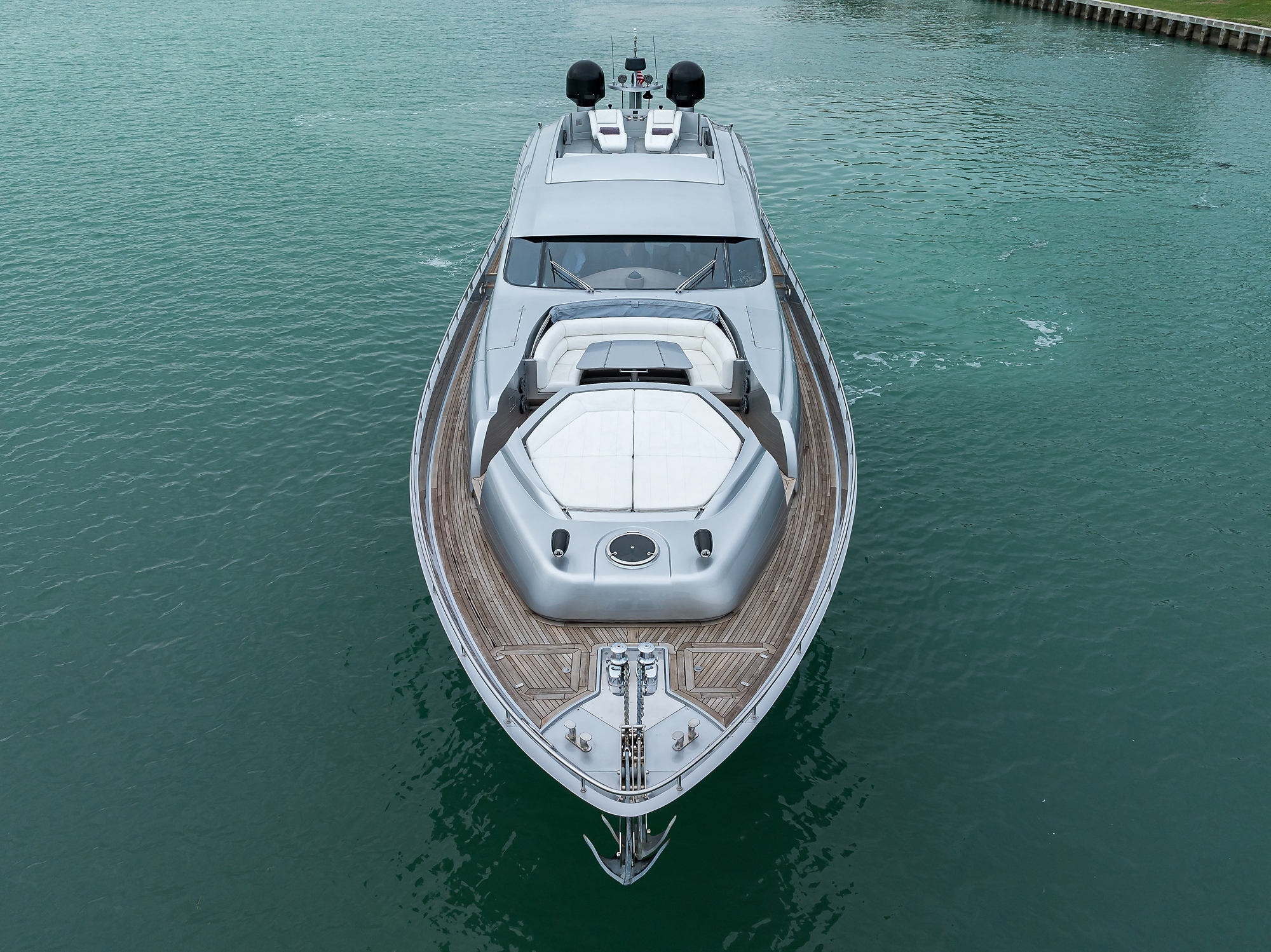 Miura yacht photo 8