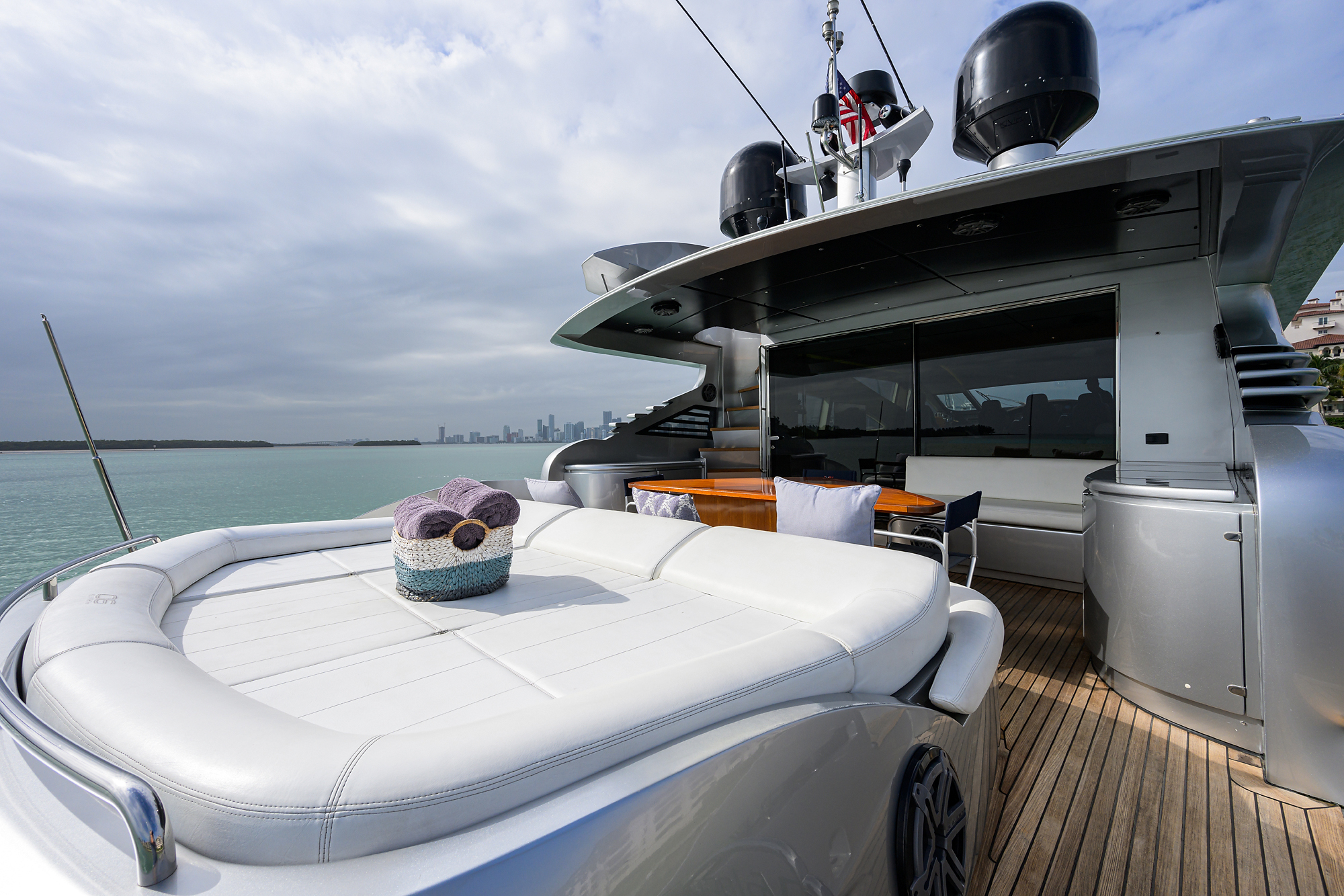 Miura yacht photo 66