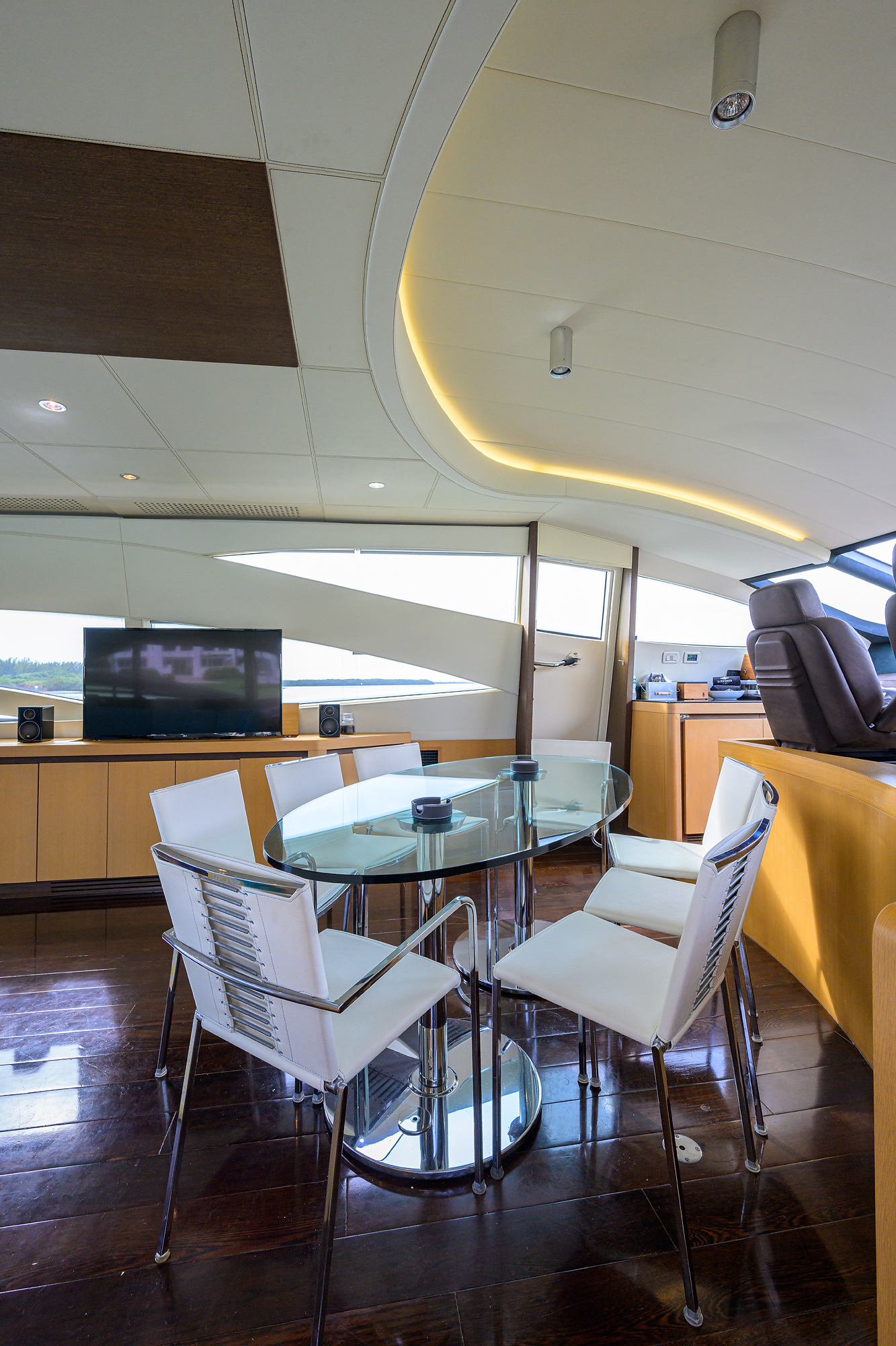 Miura yacht photo 99
