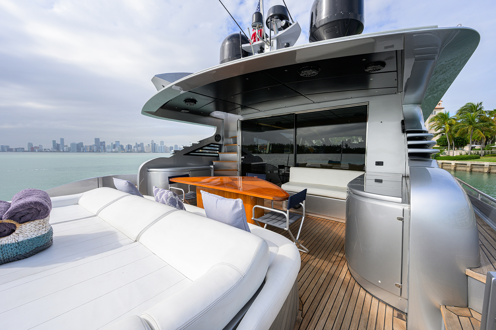 Miura yacht photo 65