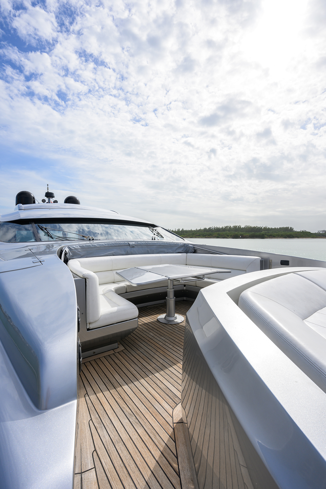 Miura yacht photo 41