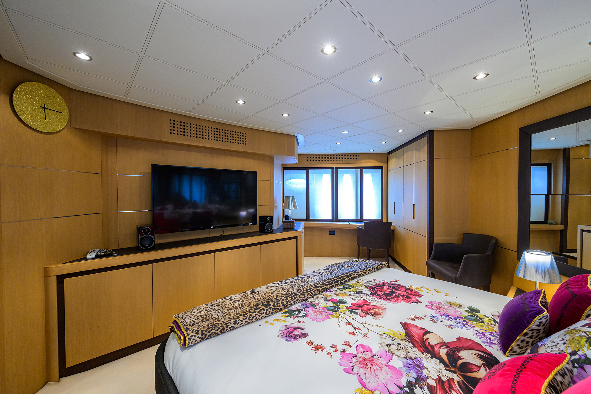 Miura yacht photo 149