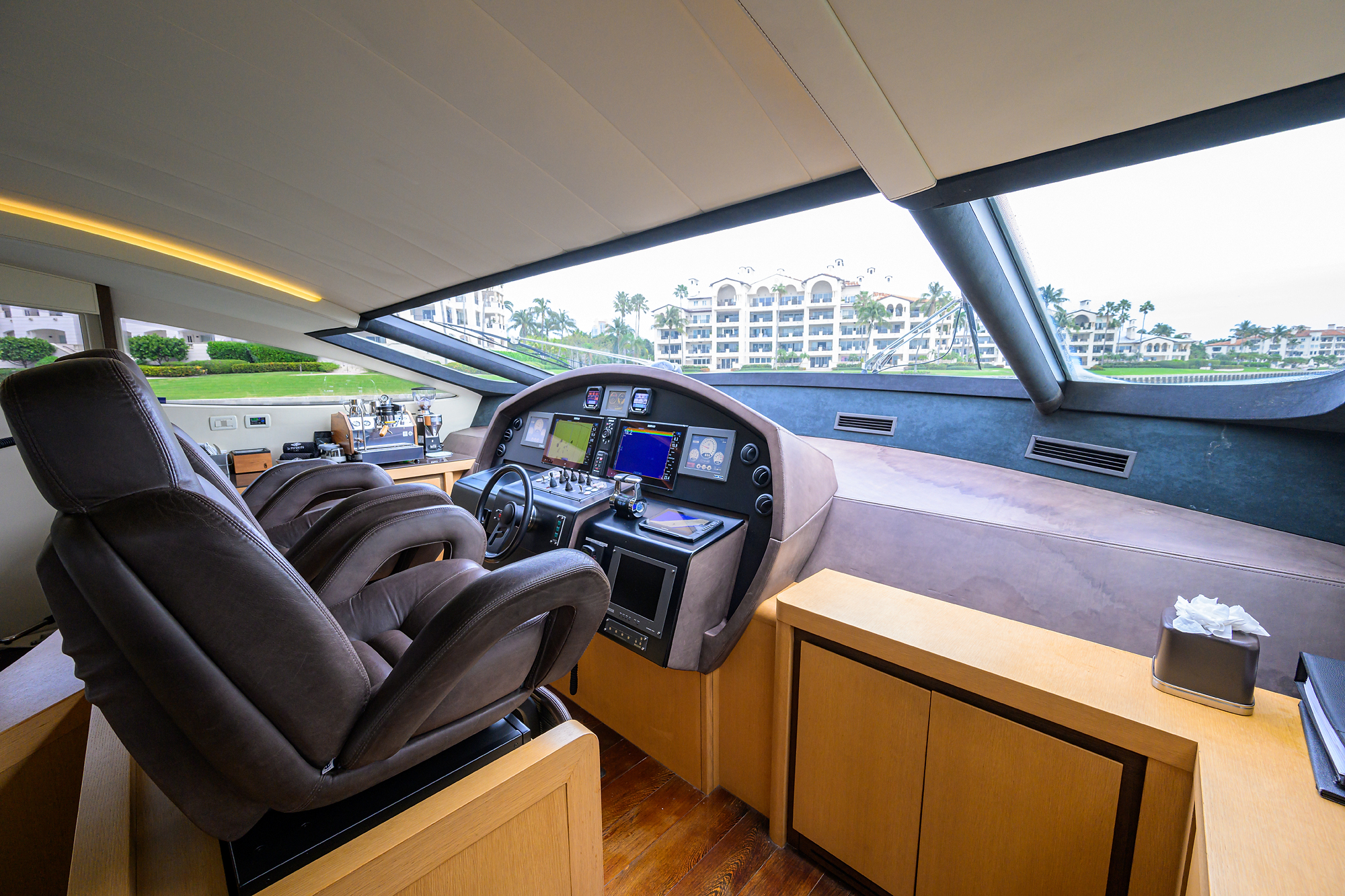 Miura yacht photo 118