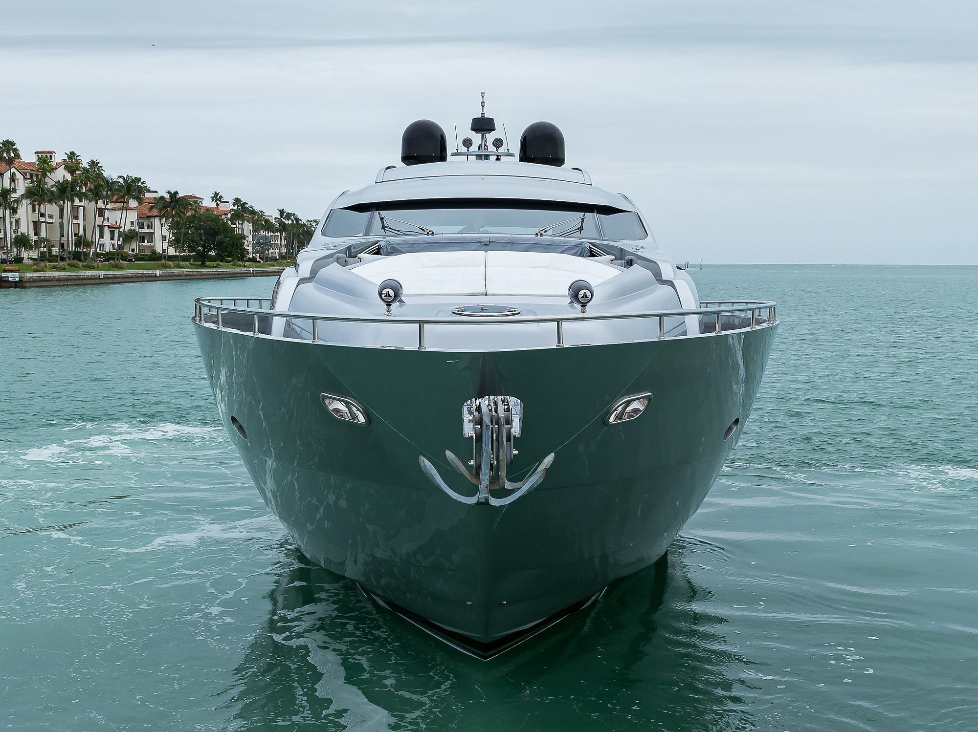 Miura yacht photo 9