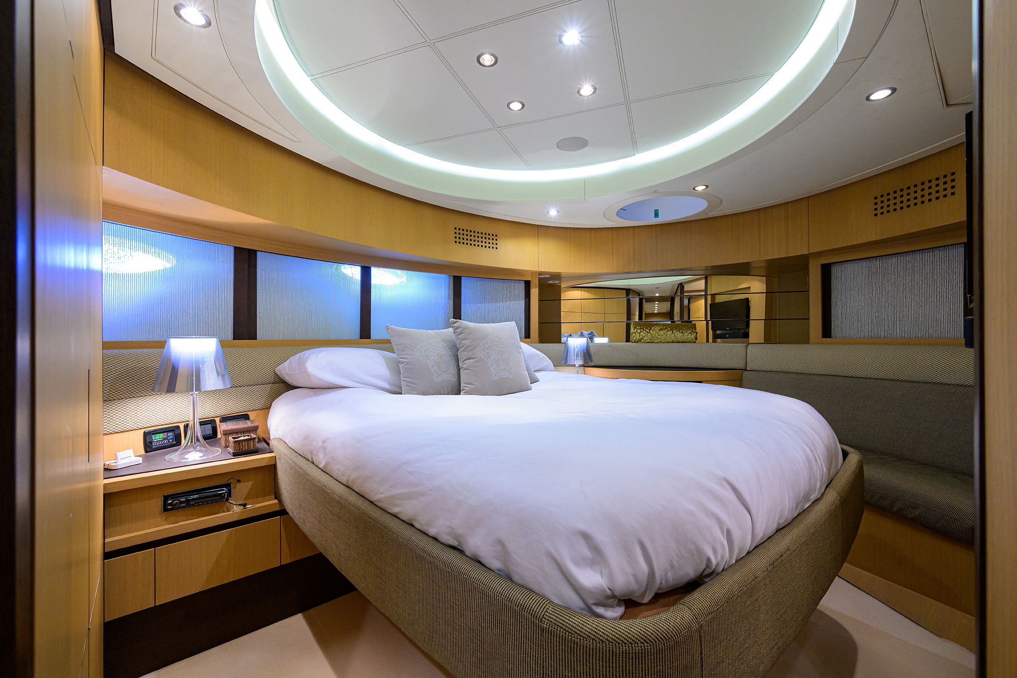 Miura yacht photo 121