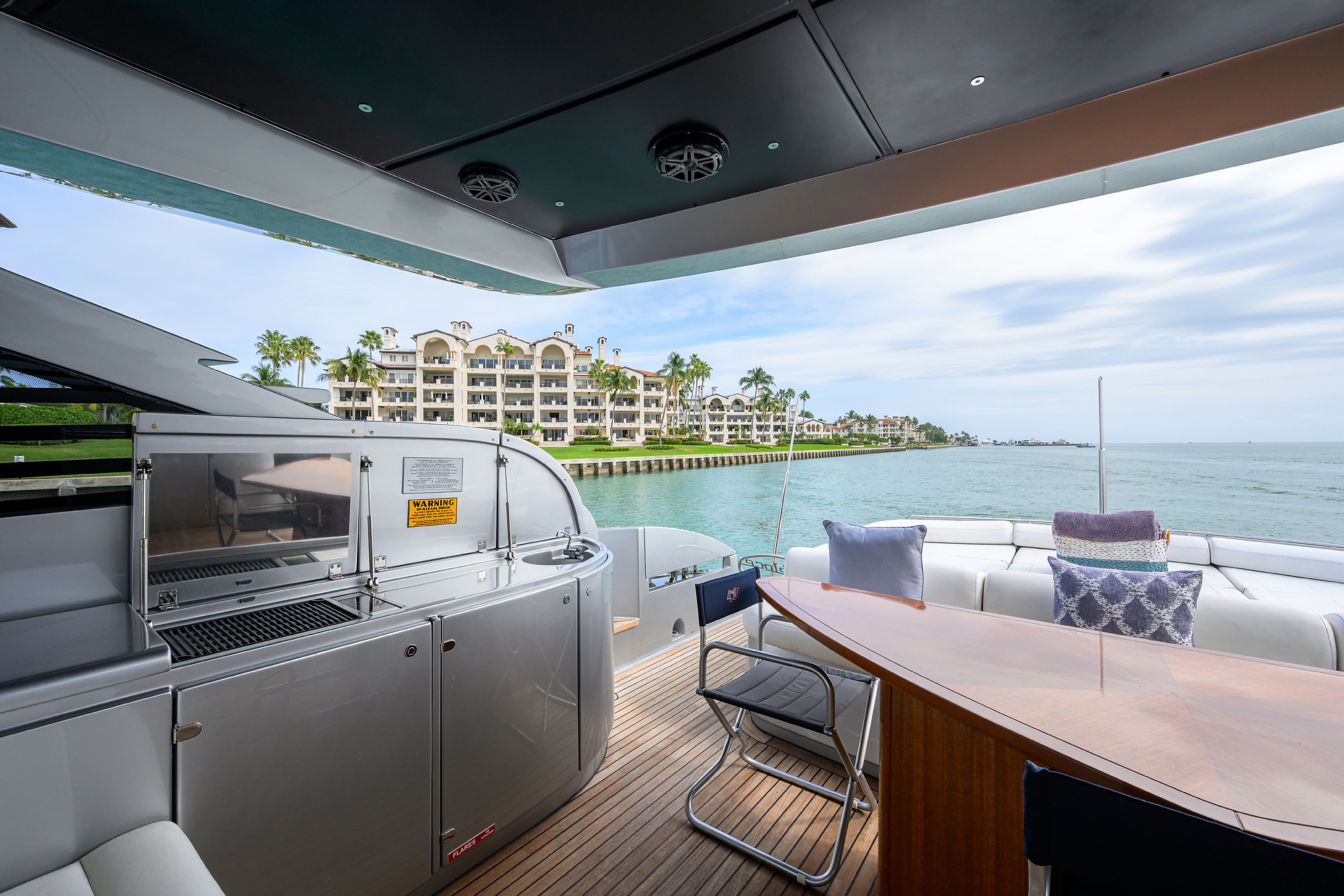 Miura yacht photo 70
