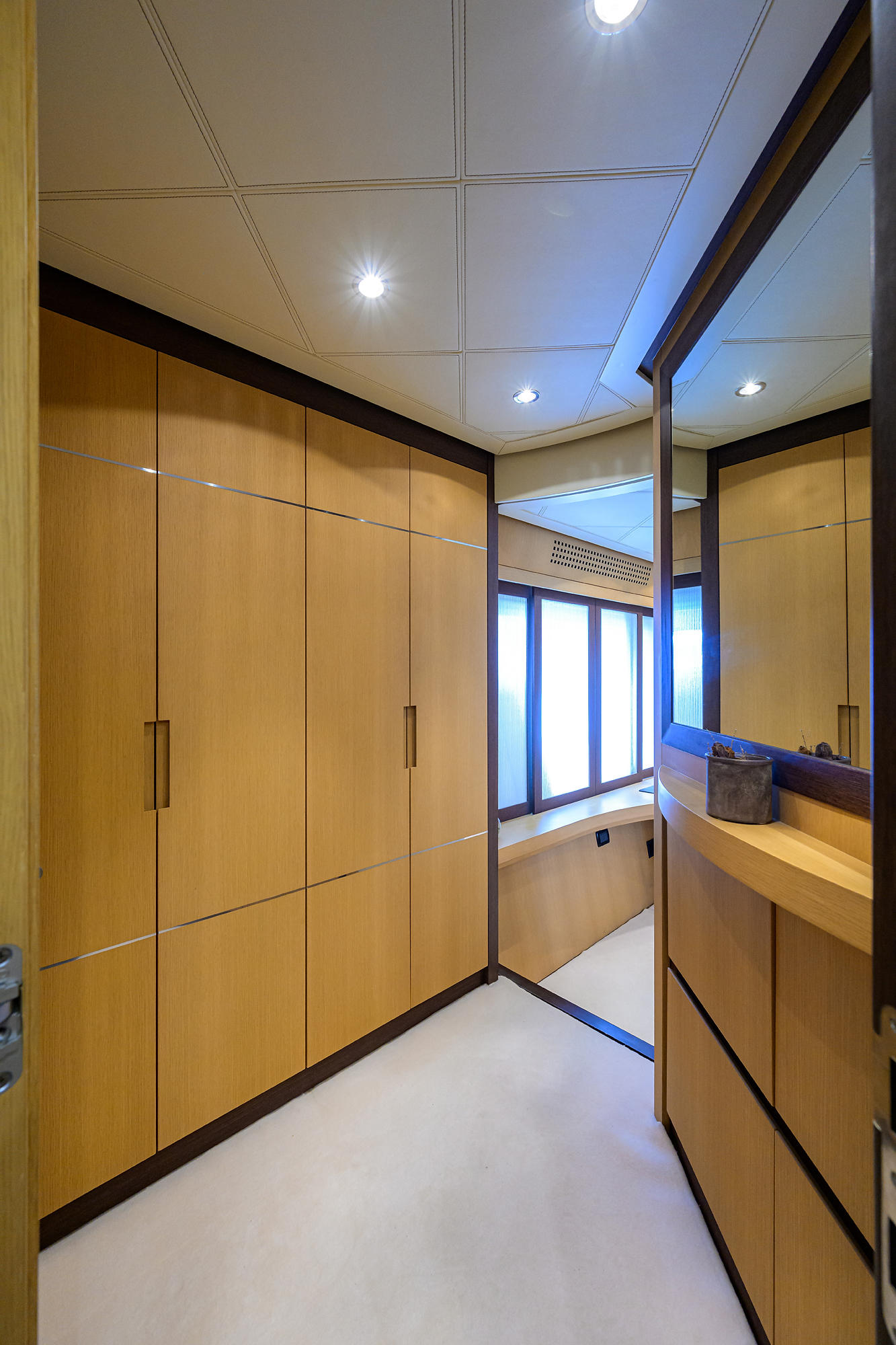 Miura yacht photo 142