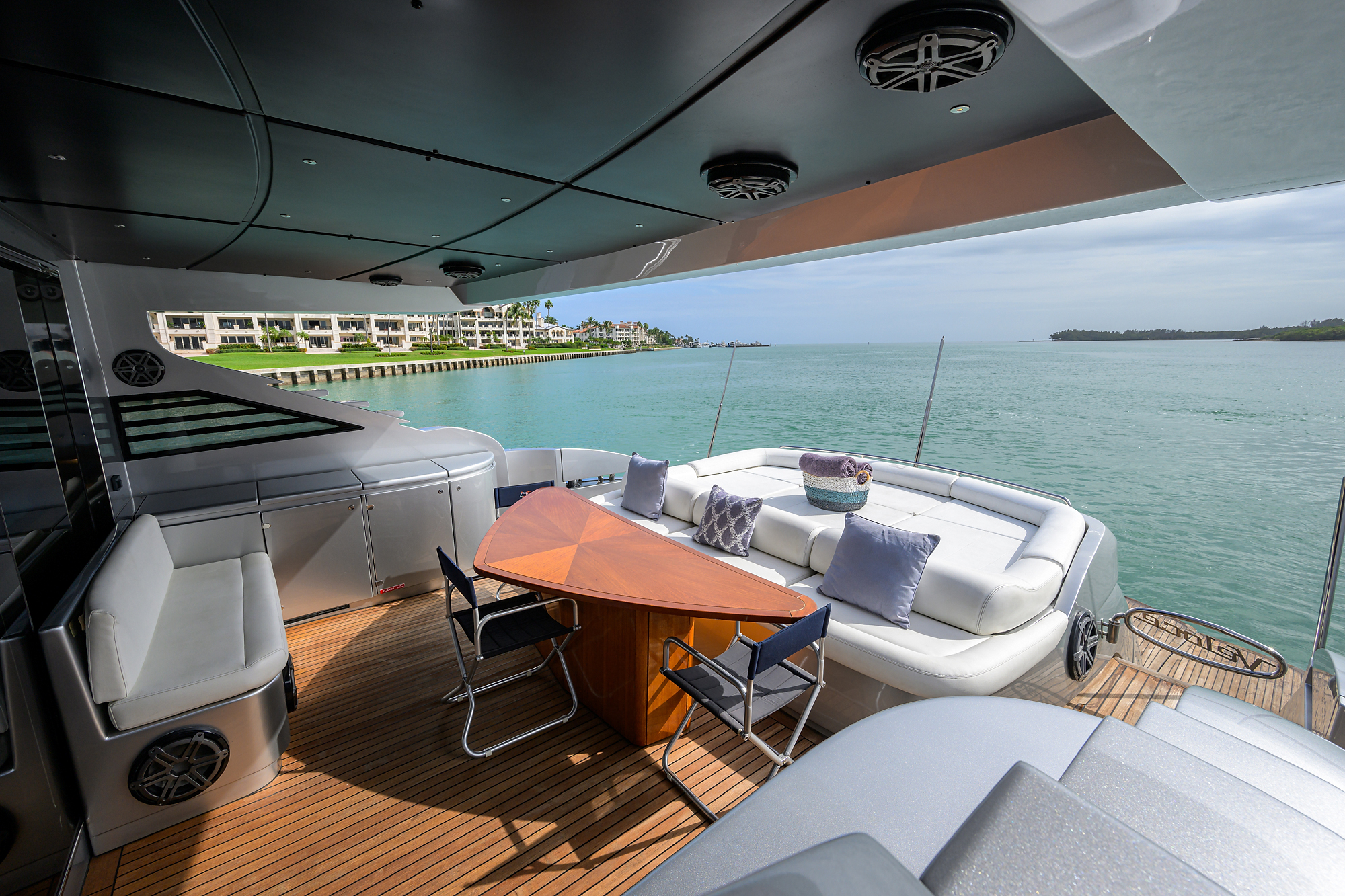 Miura yacht photo 60