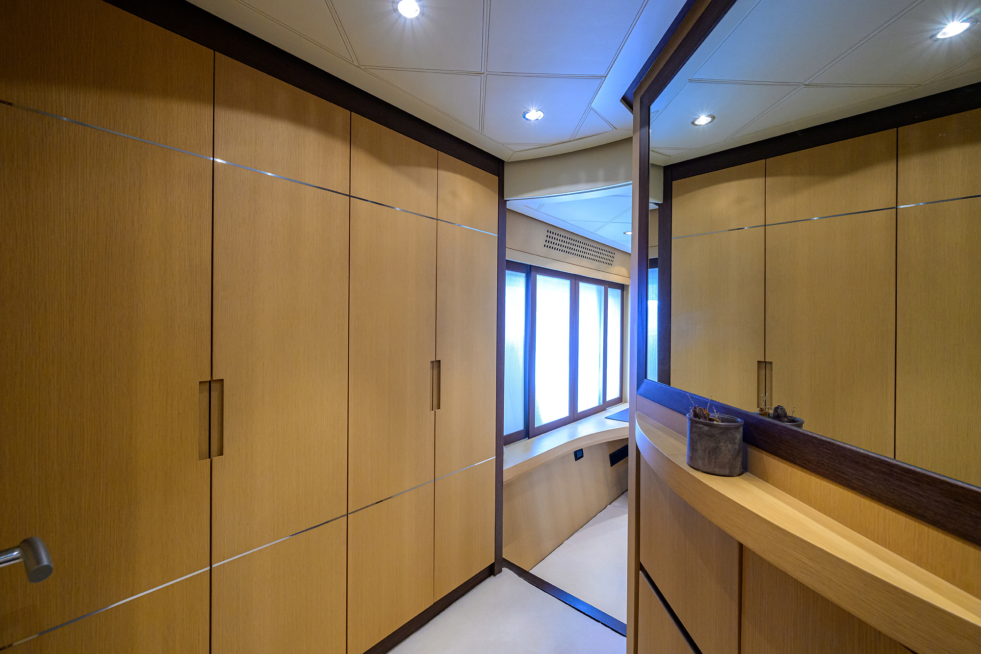 Miura yacht photo 144