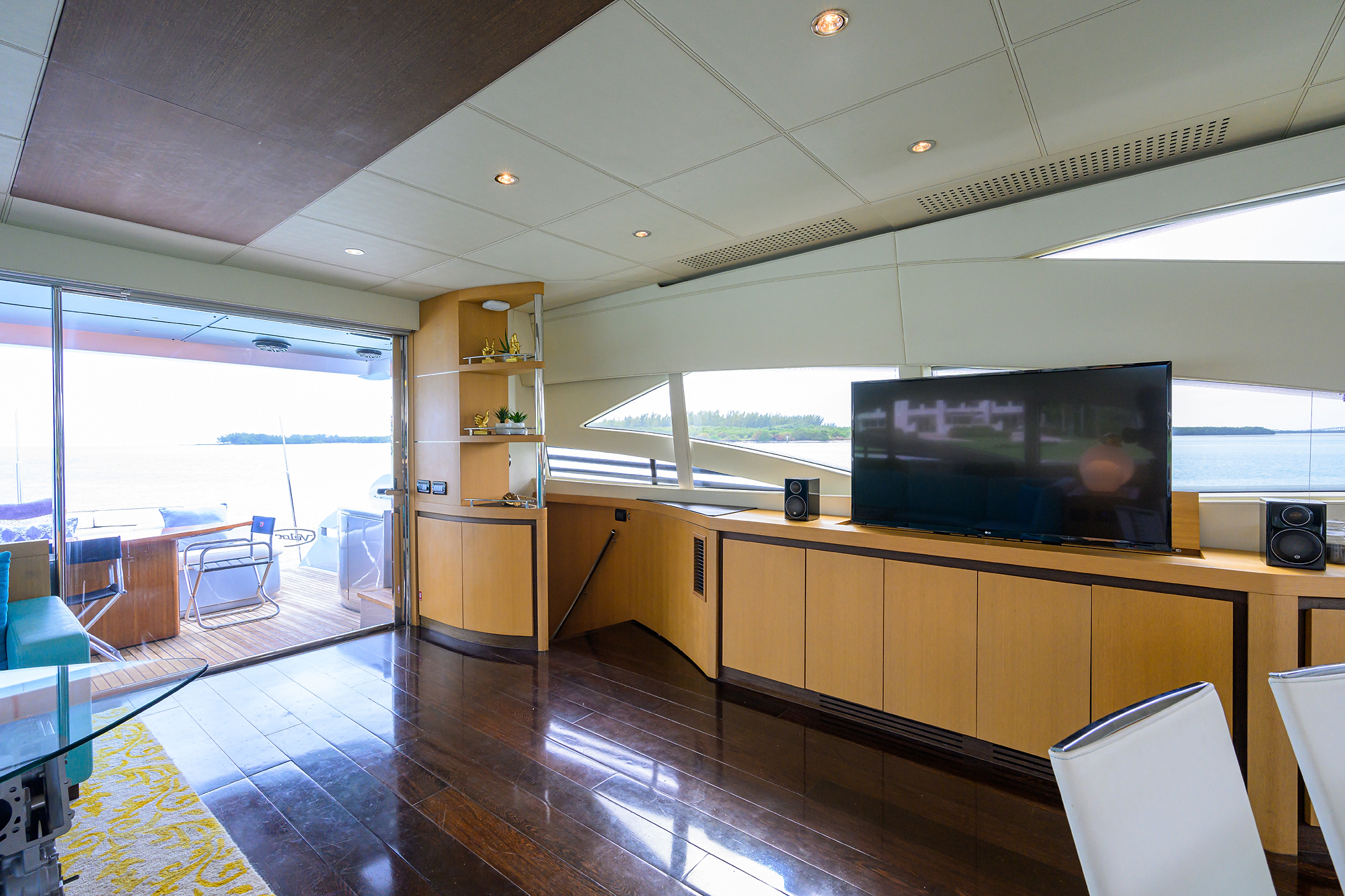 Miura yacht photo 94