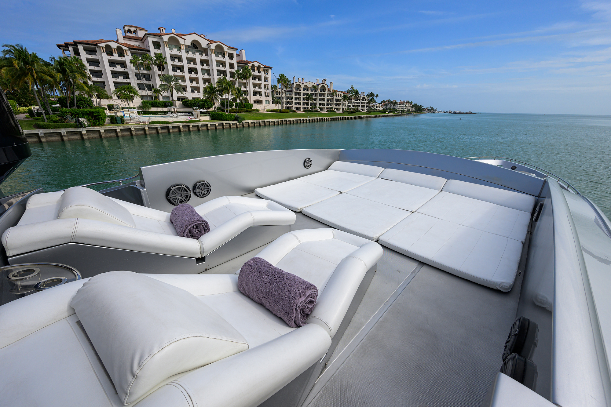 Miura yacht photo 32