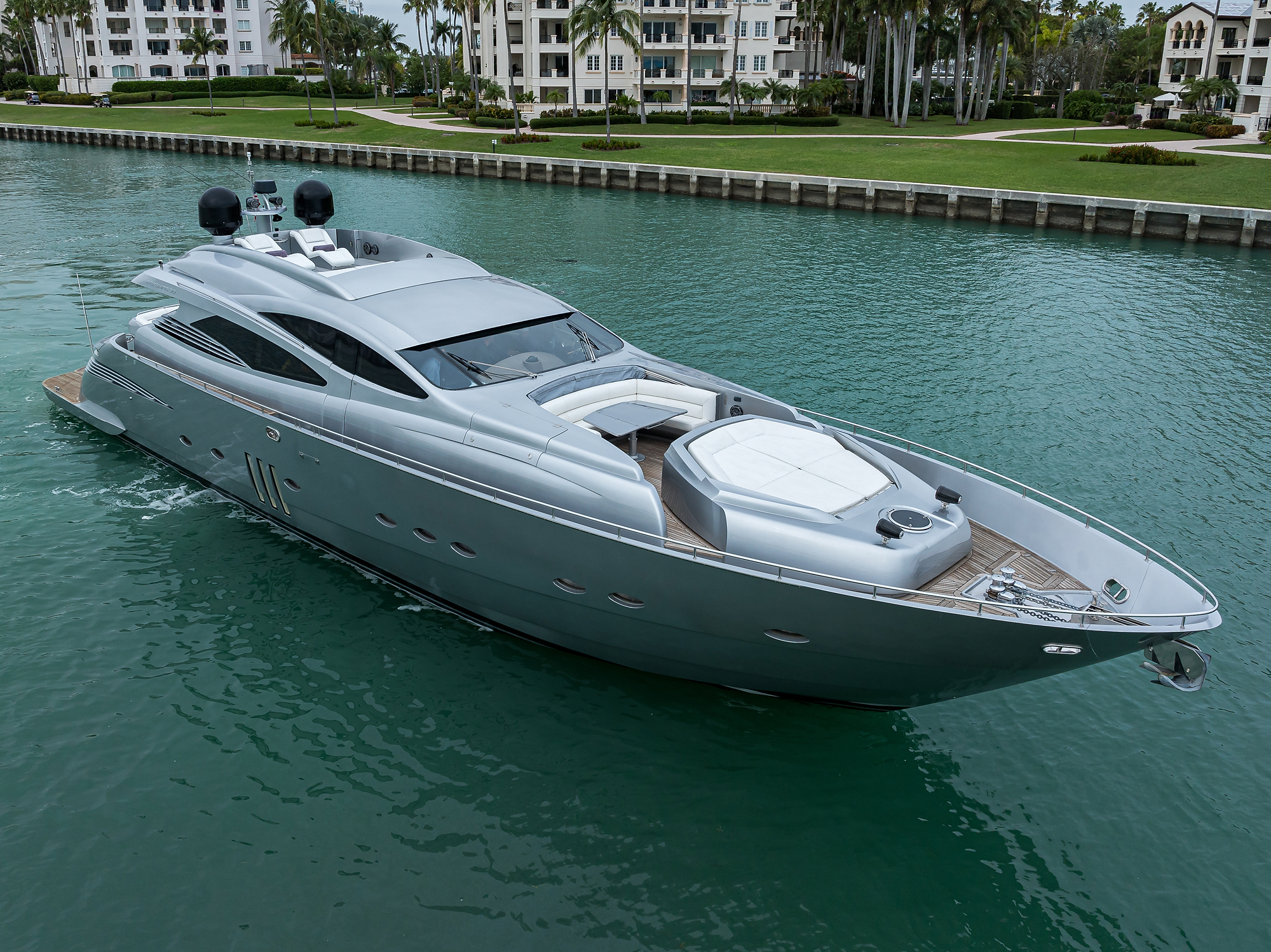 Miura yacht photo 6