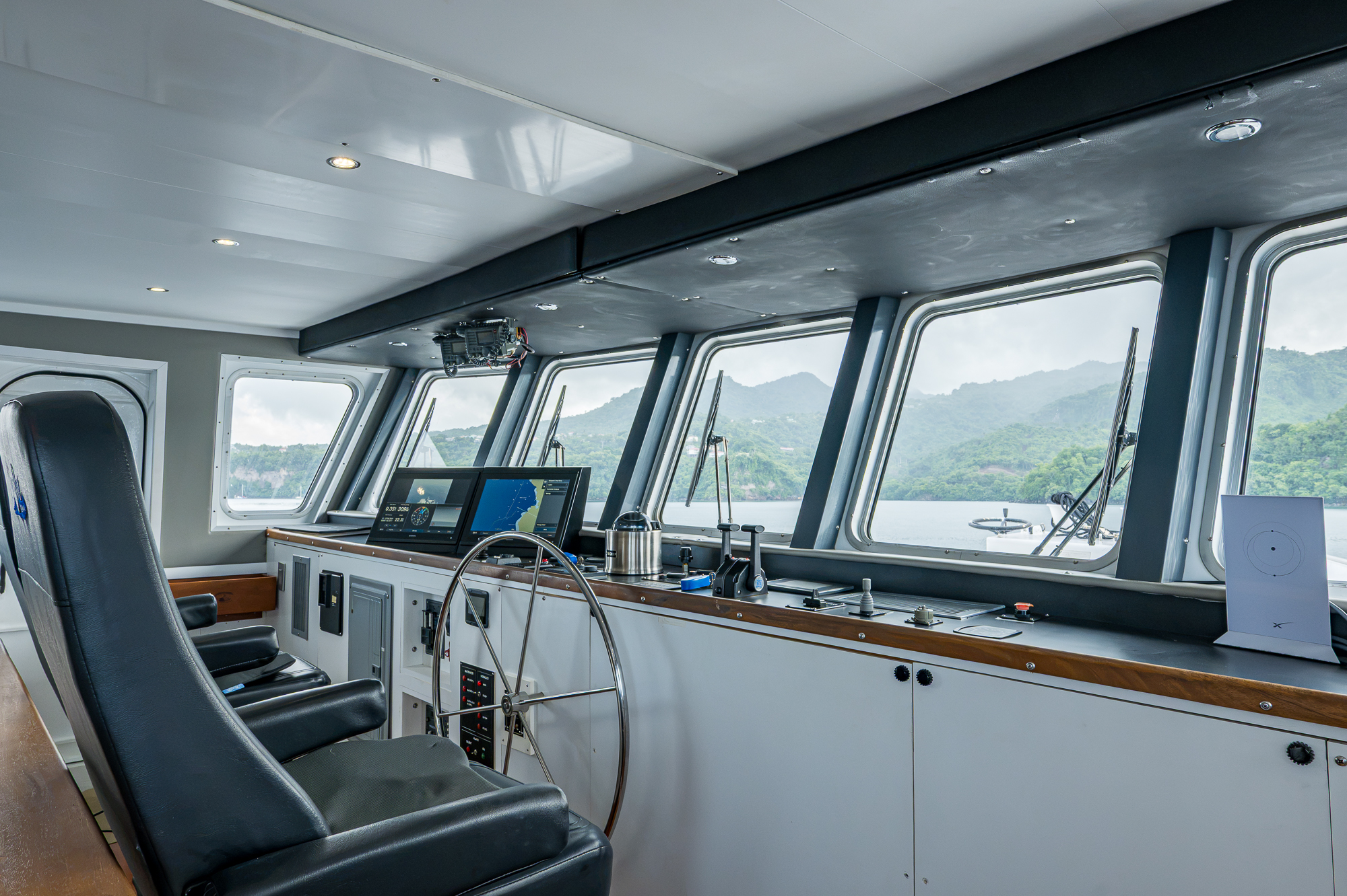 Care Bear yacht photo 105