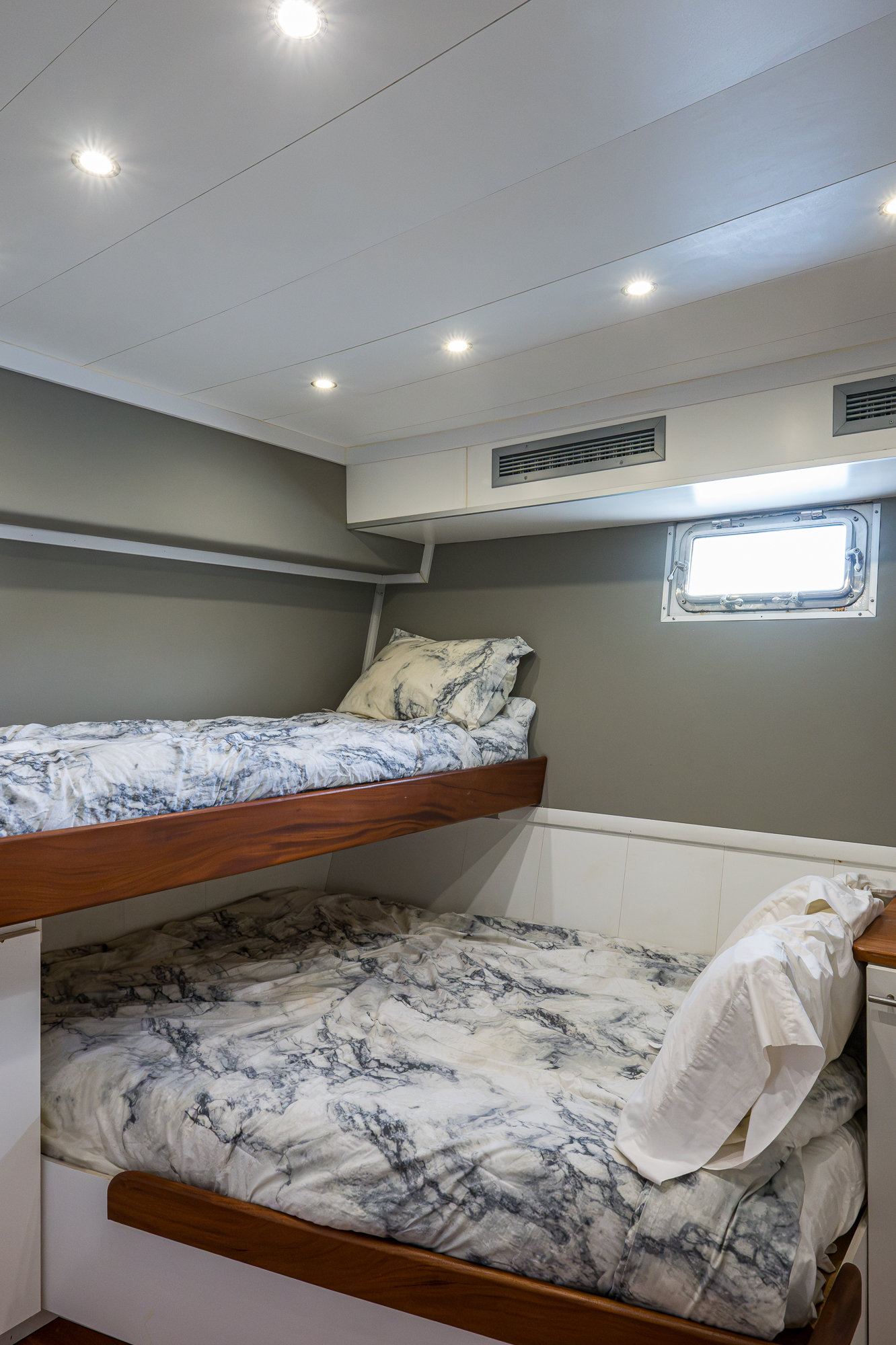 Care Bear yacht photo 115