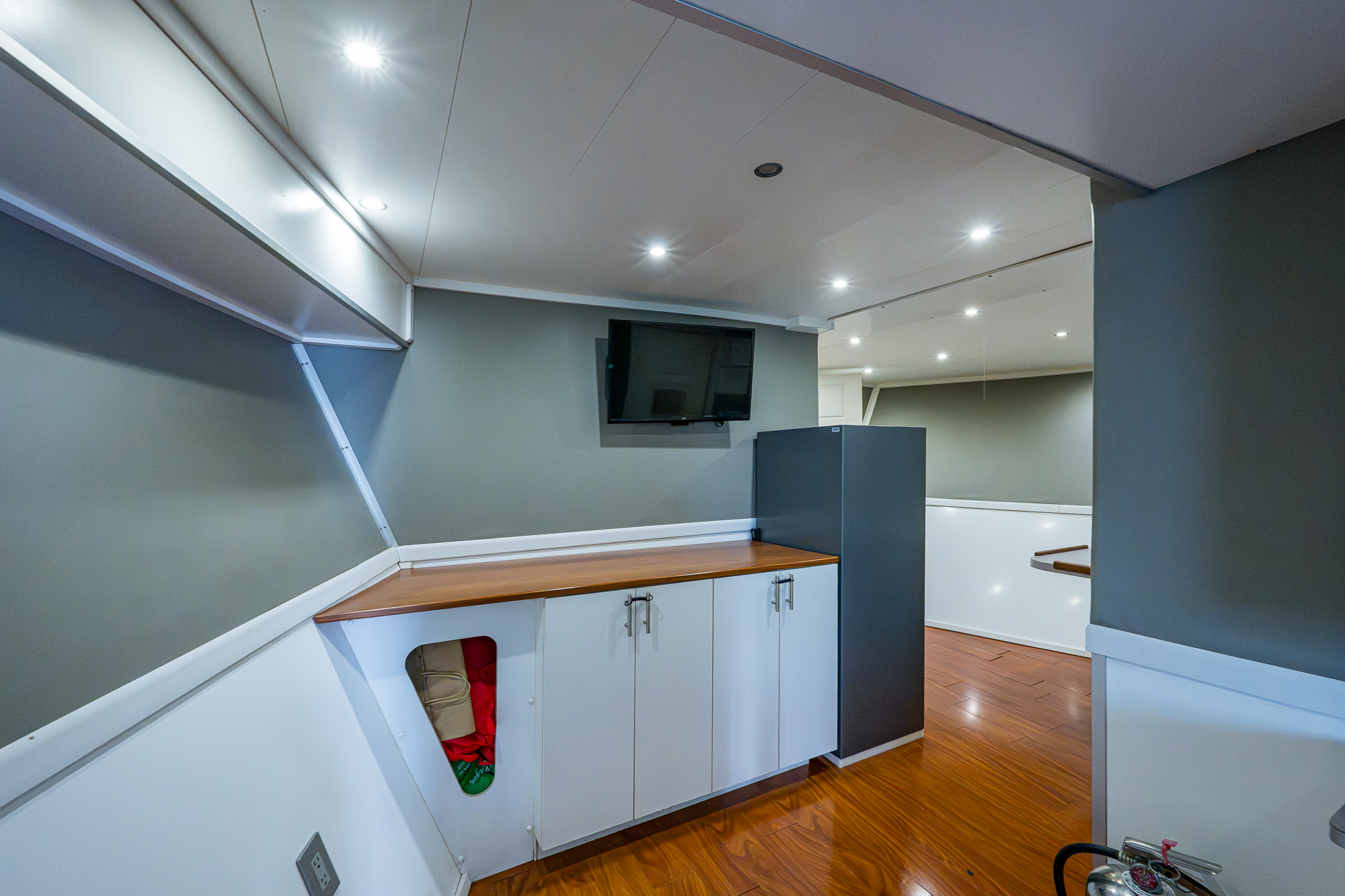 Care Bear yacht photo 75