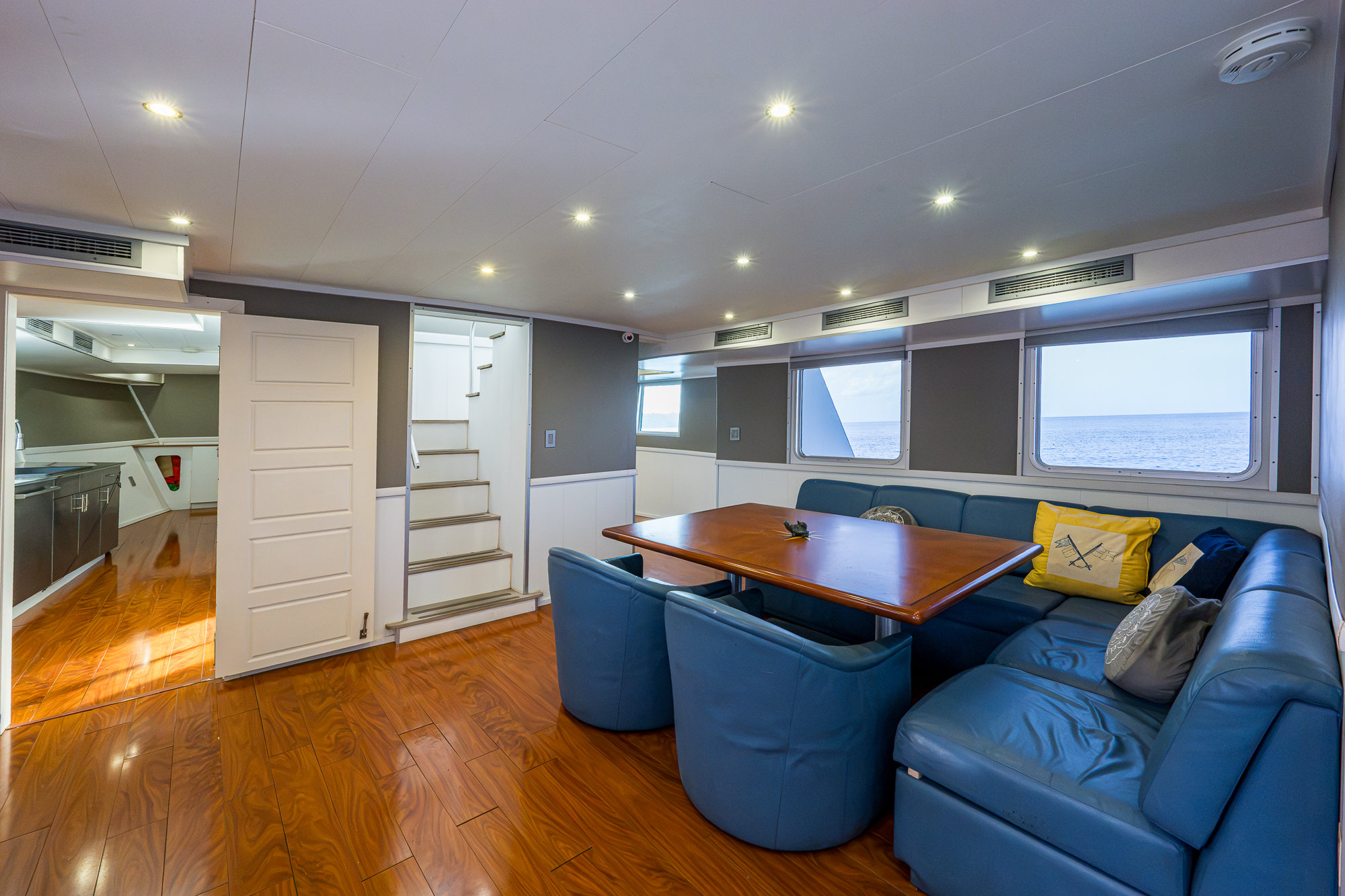 Care Bear yacht photo 83