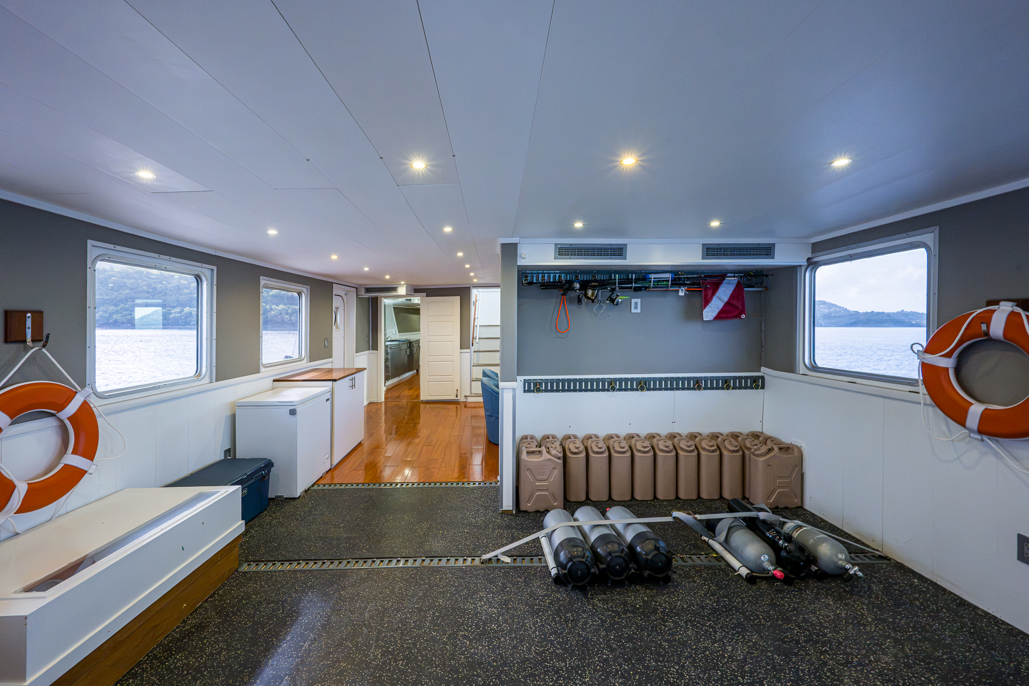 Care Bear yacht photo 70