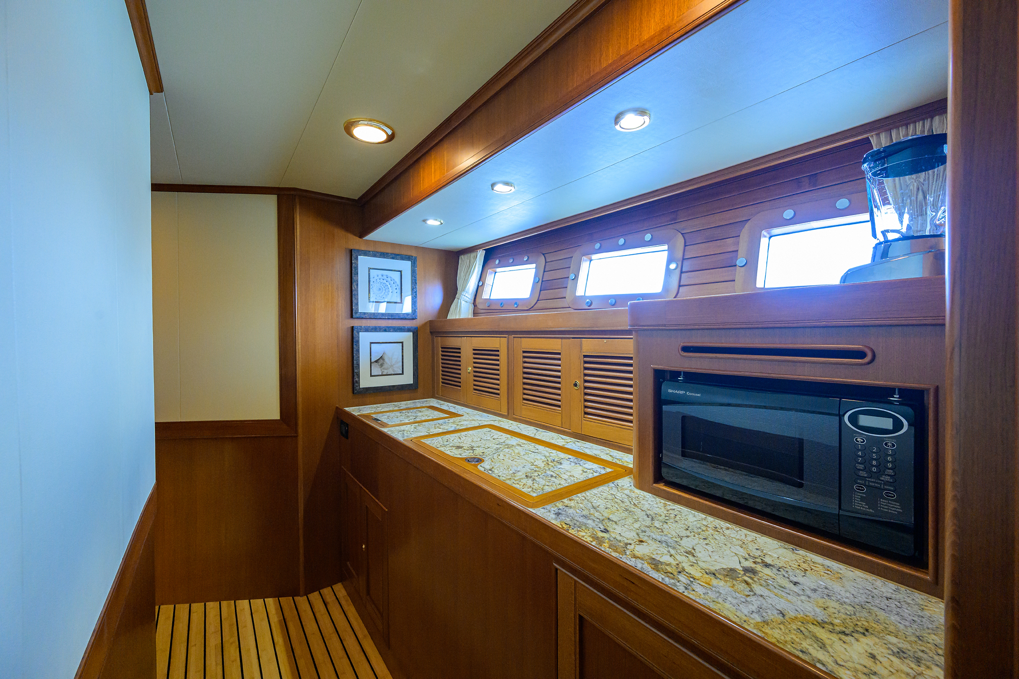 Agave yacht photo 180