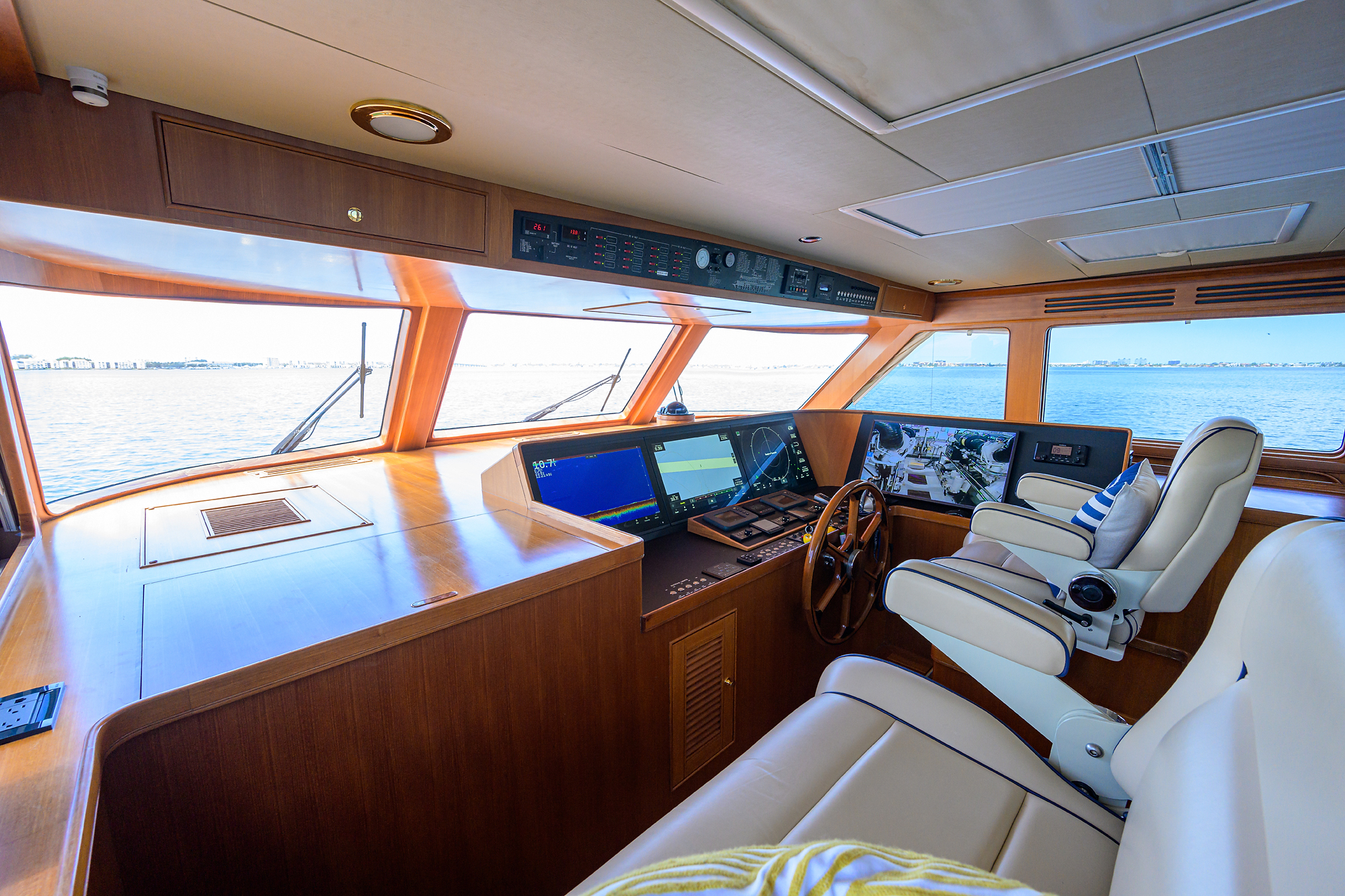 Agave yacht photo 25