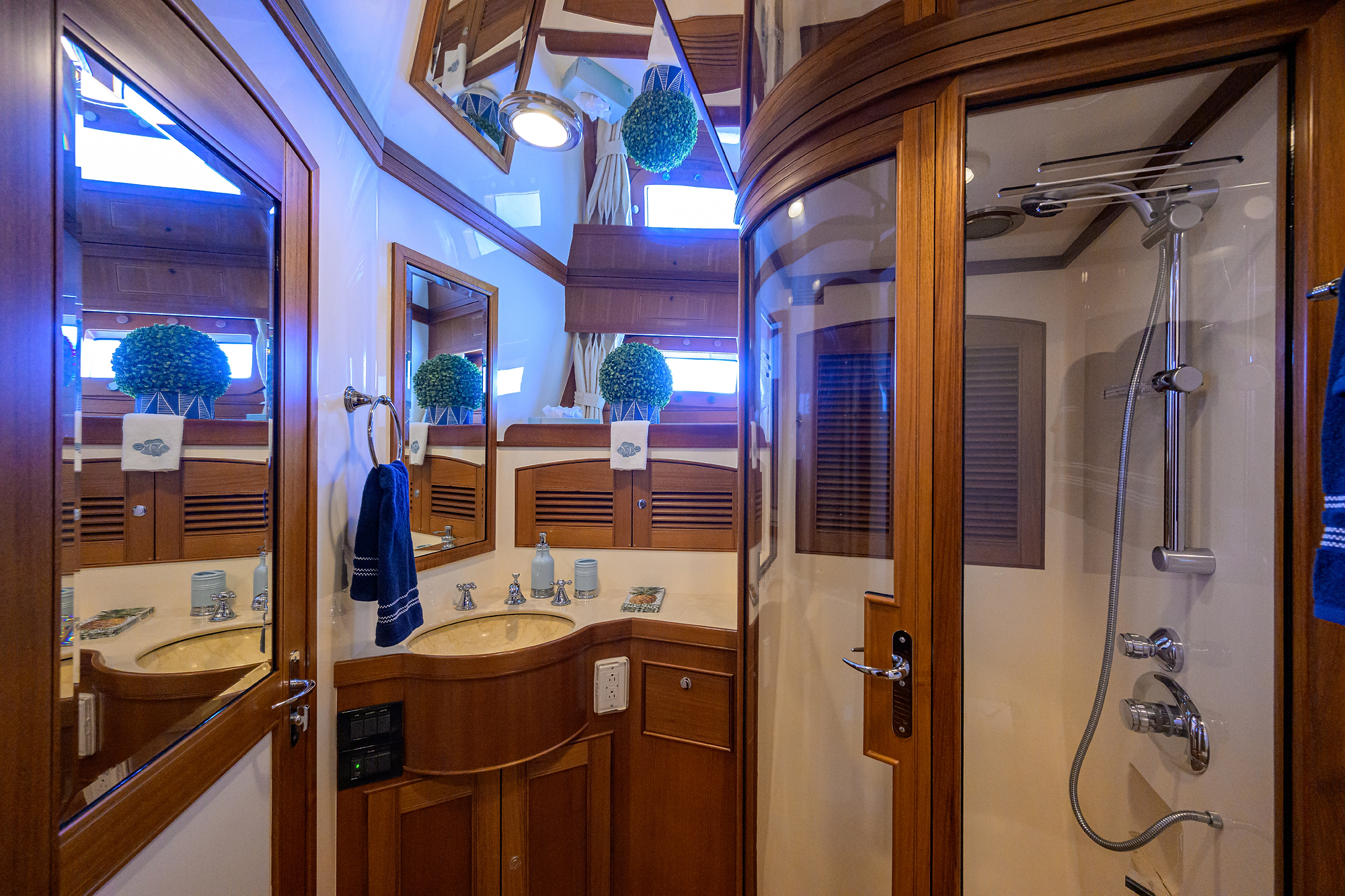 Agave yacht photo 115