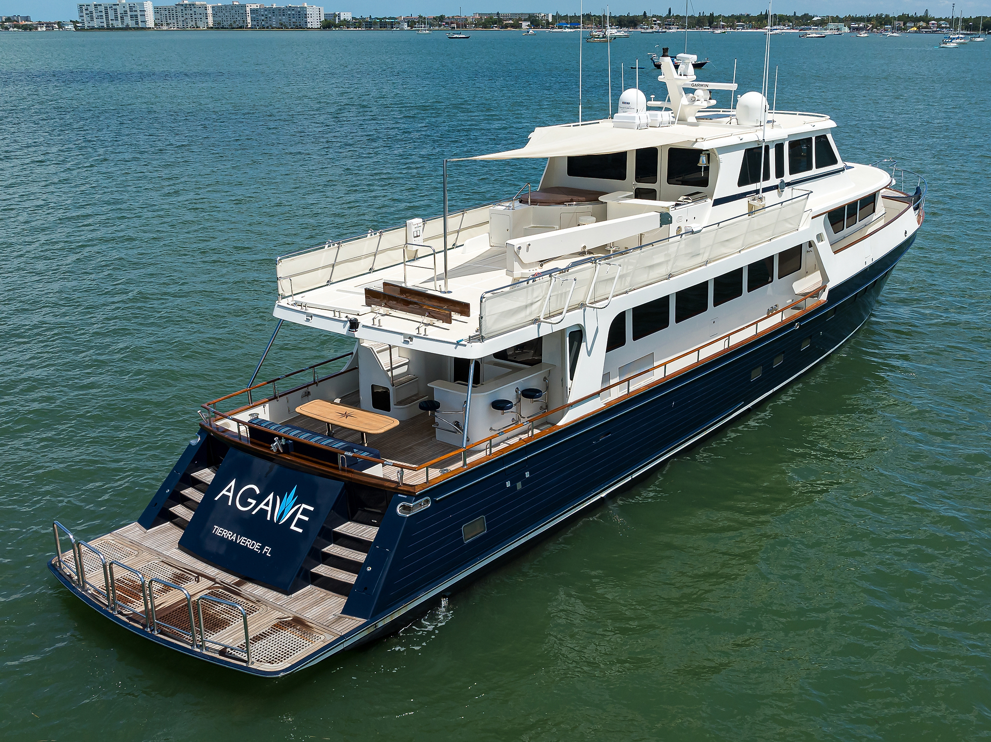 Agave yacht photo 13