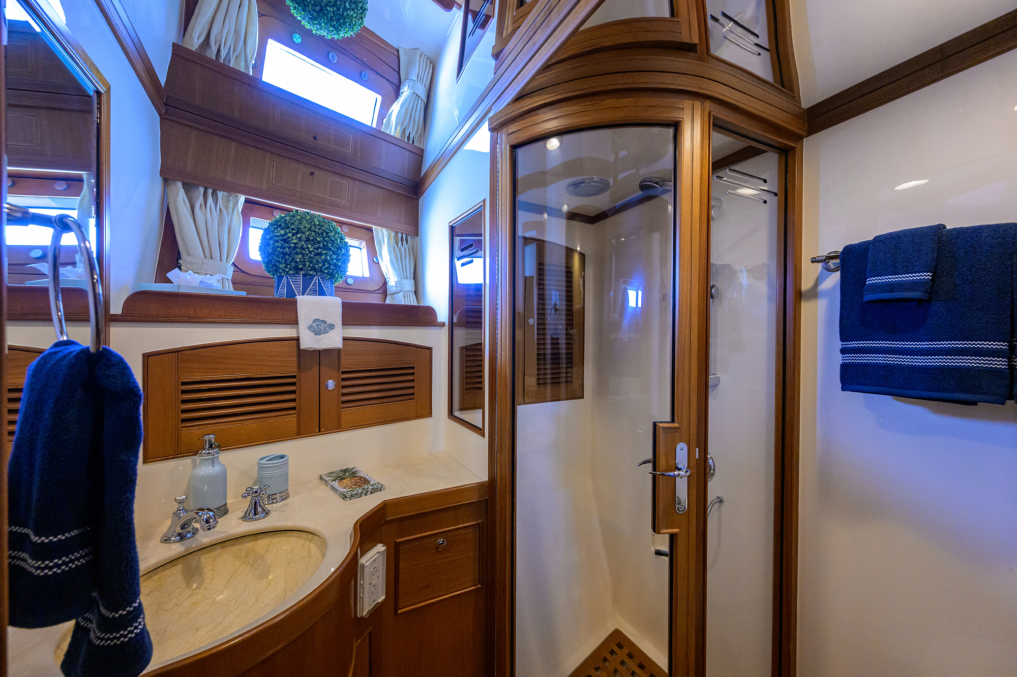 Agave yacht photo 113