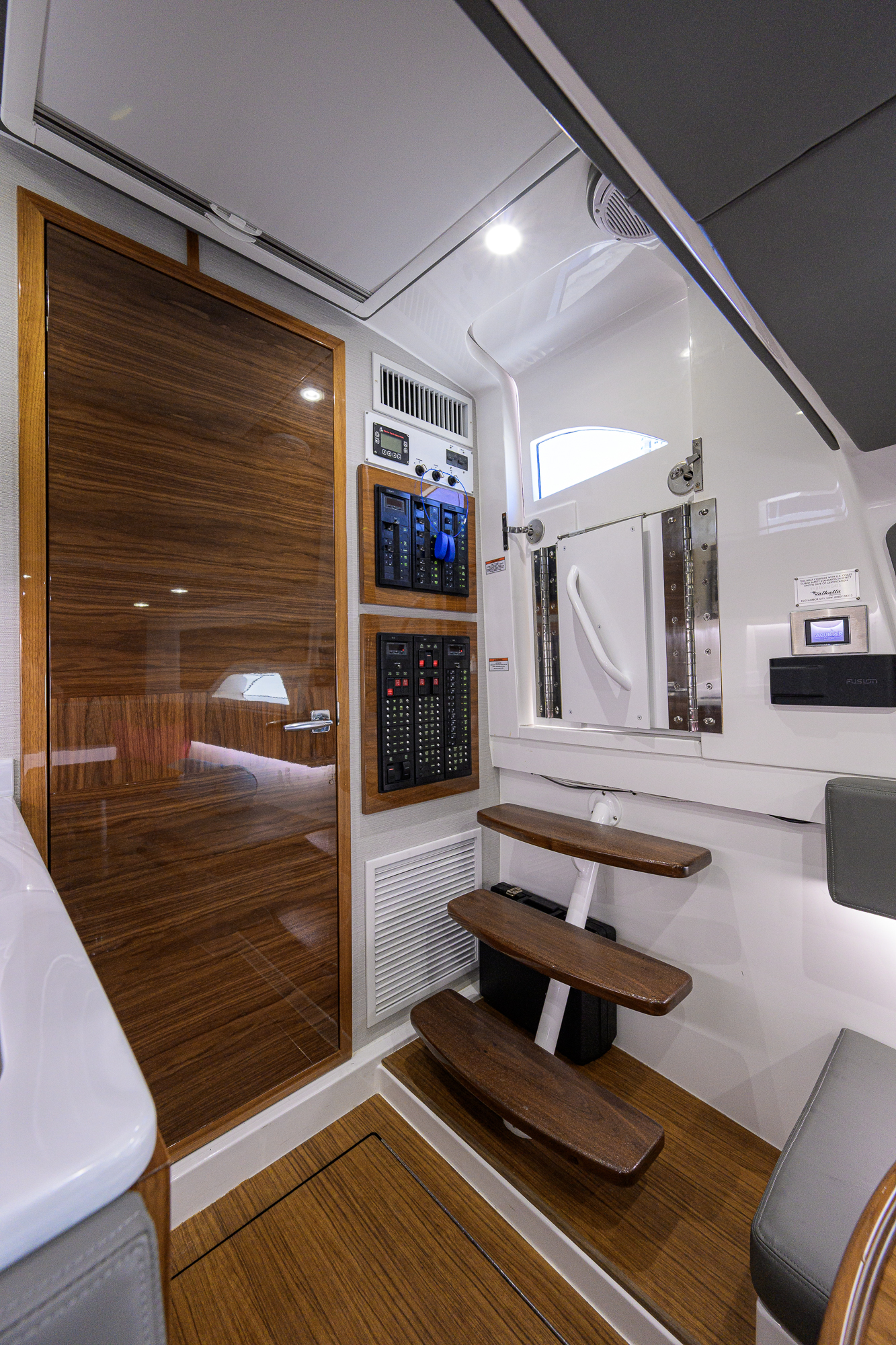 Valhalla V46-075 yacht photo 96