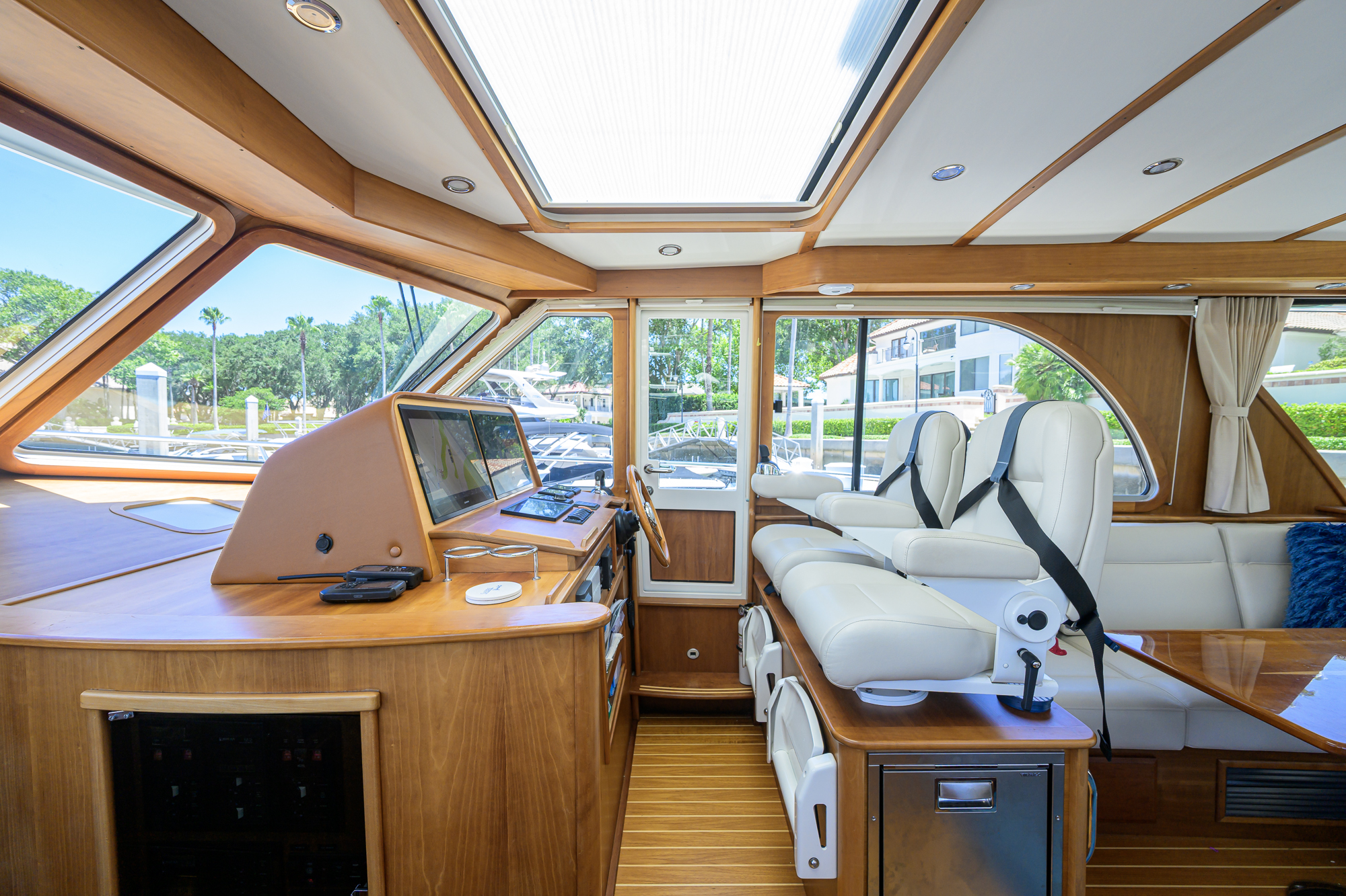 Bigwig yacht photo 83