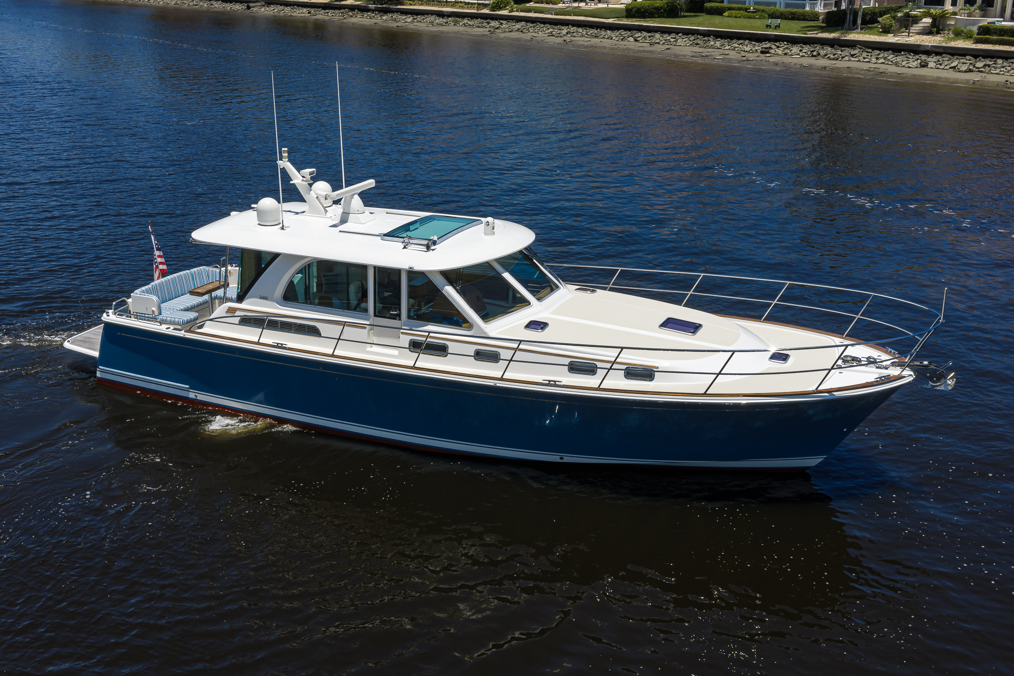 Bigwig yacht photo 23