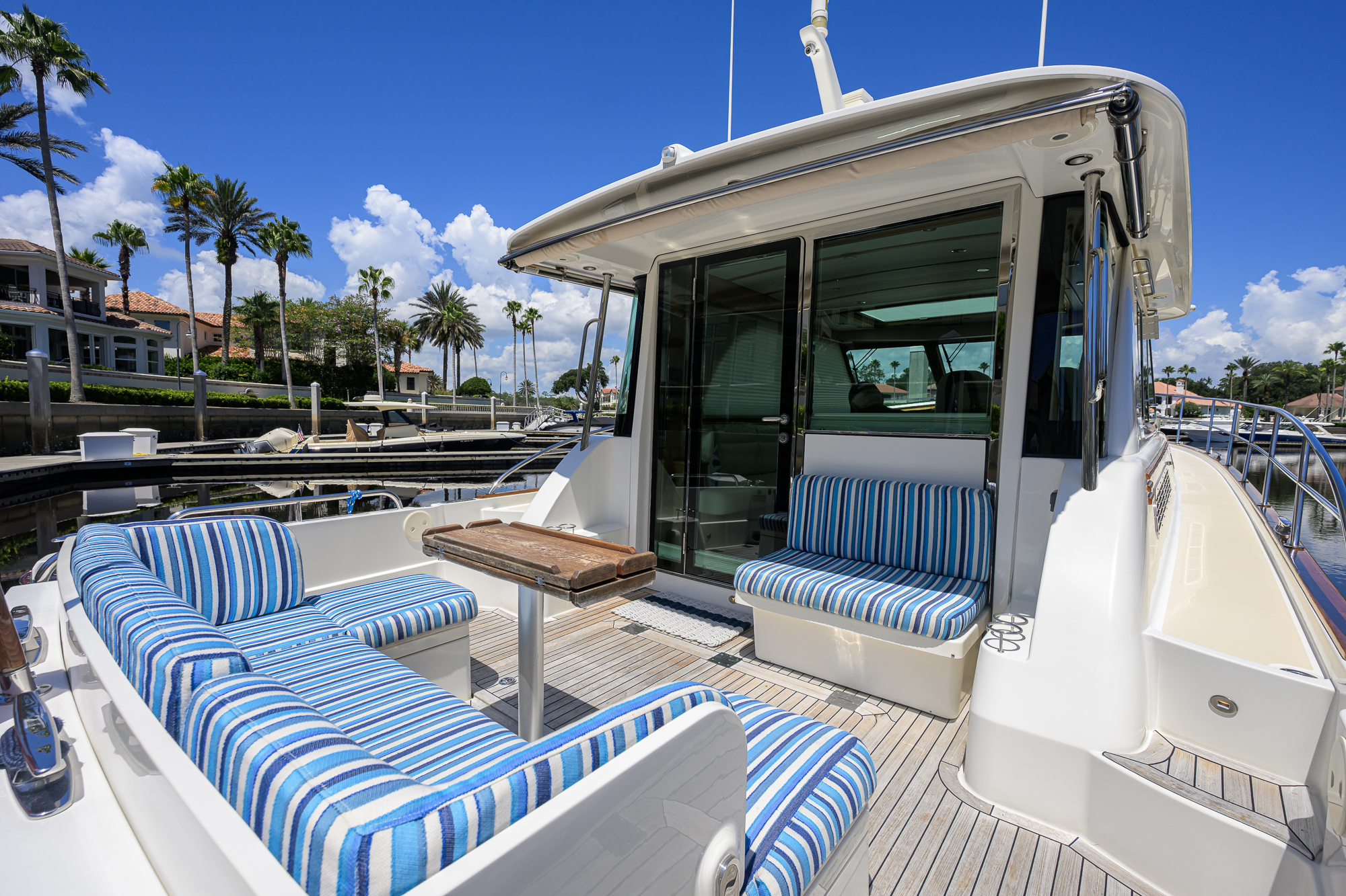 Bigwig yacht photo 44