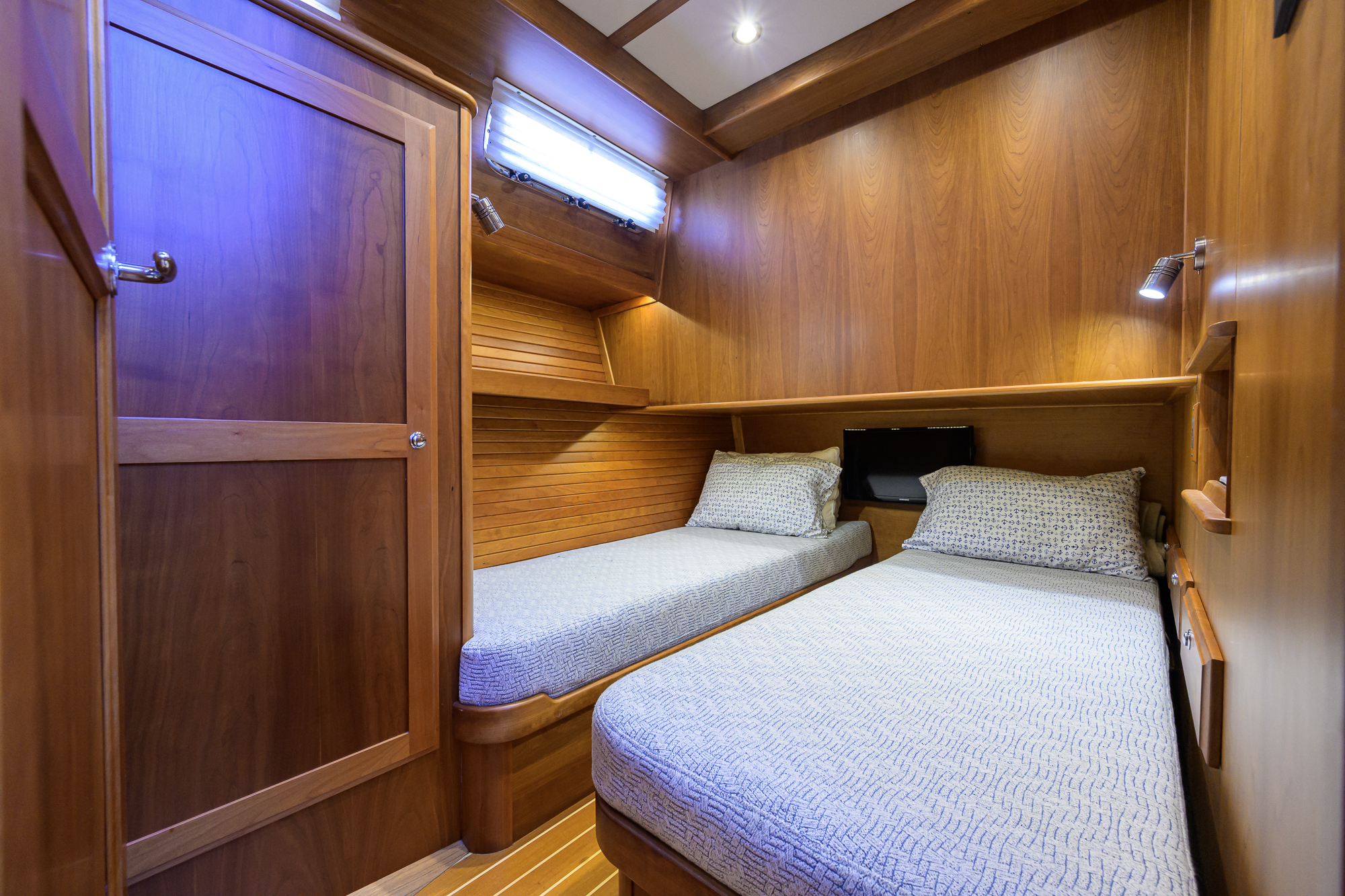 Bigwig yacht photo 91
