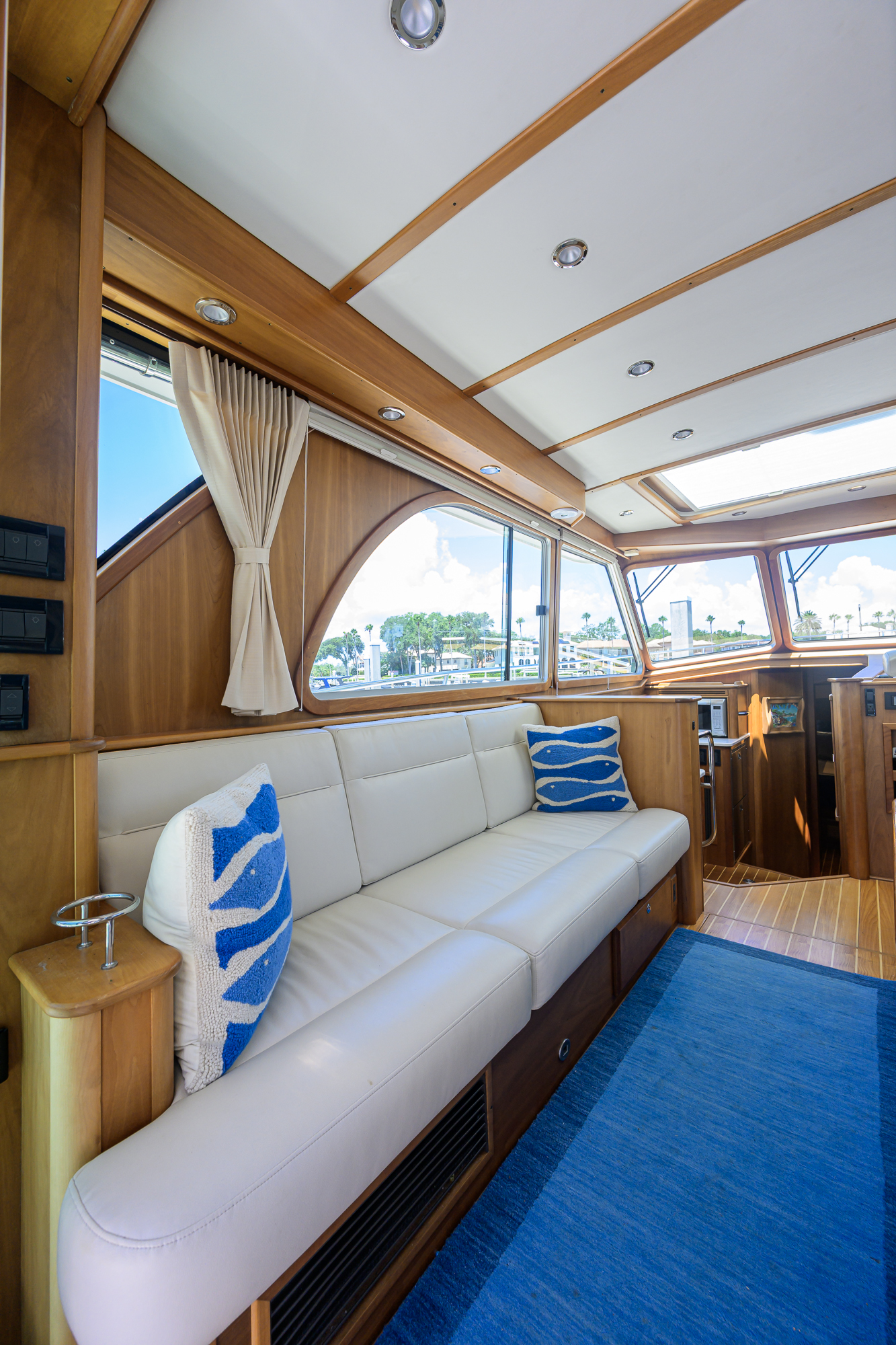 Bigwig yacht photo 61