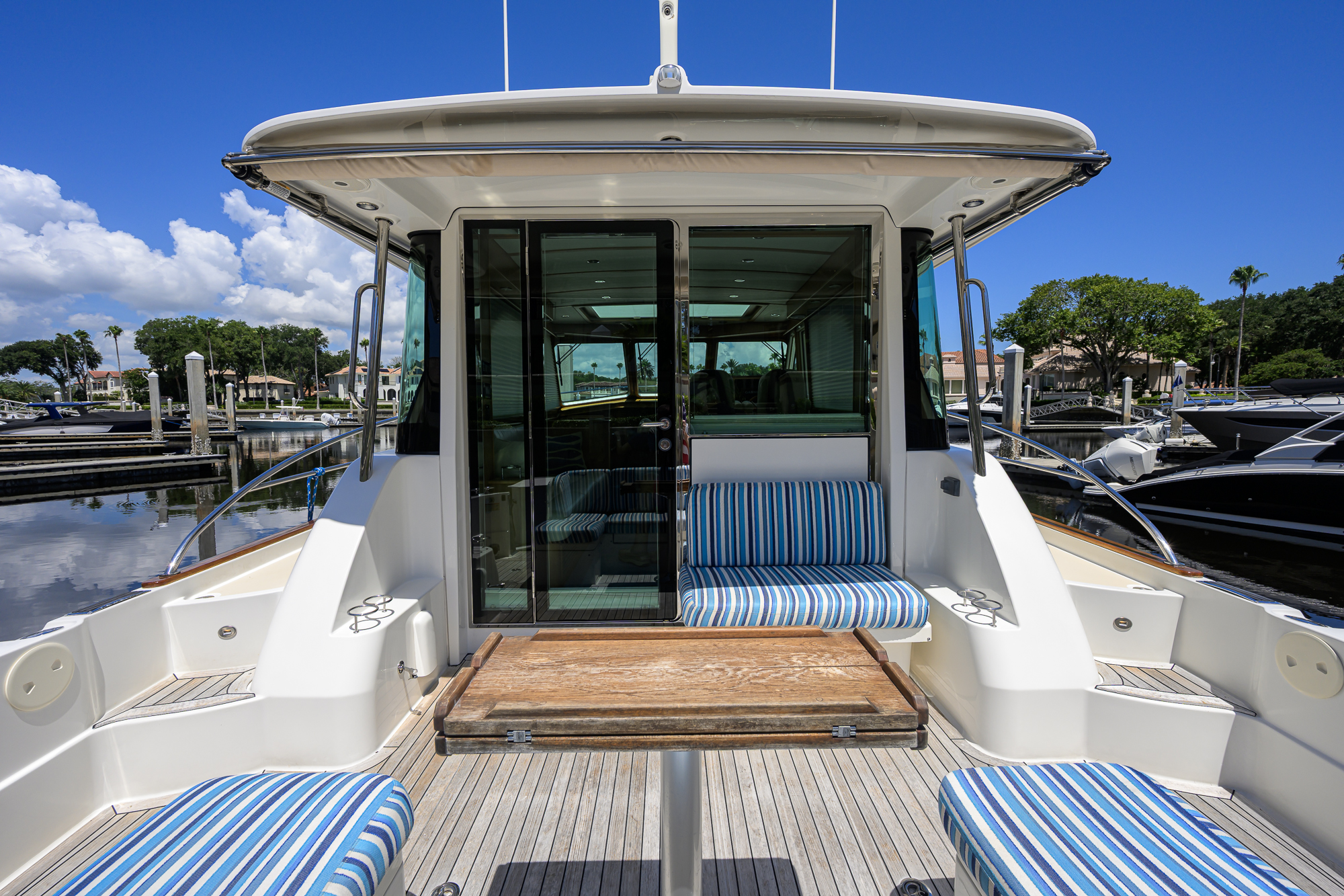 Bigwig yacht photo 43