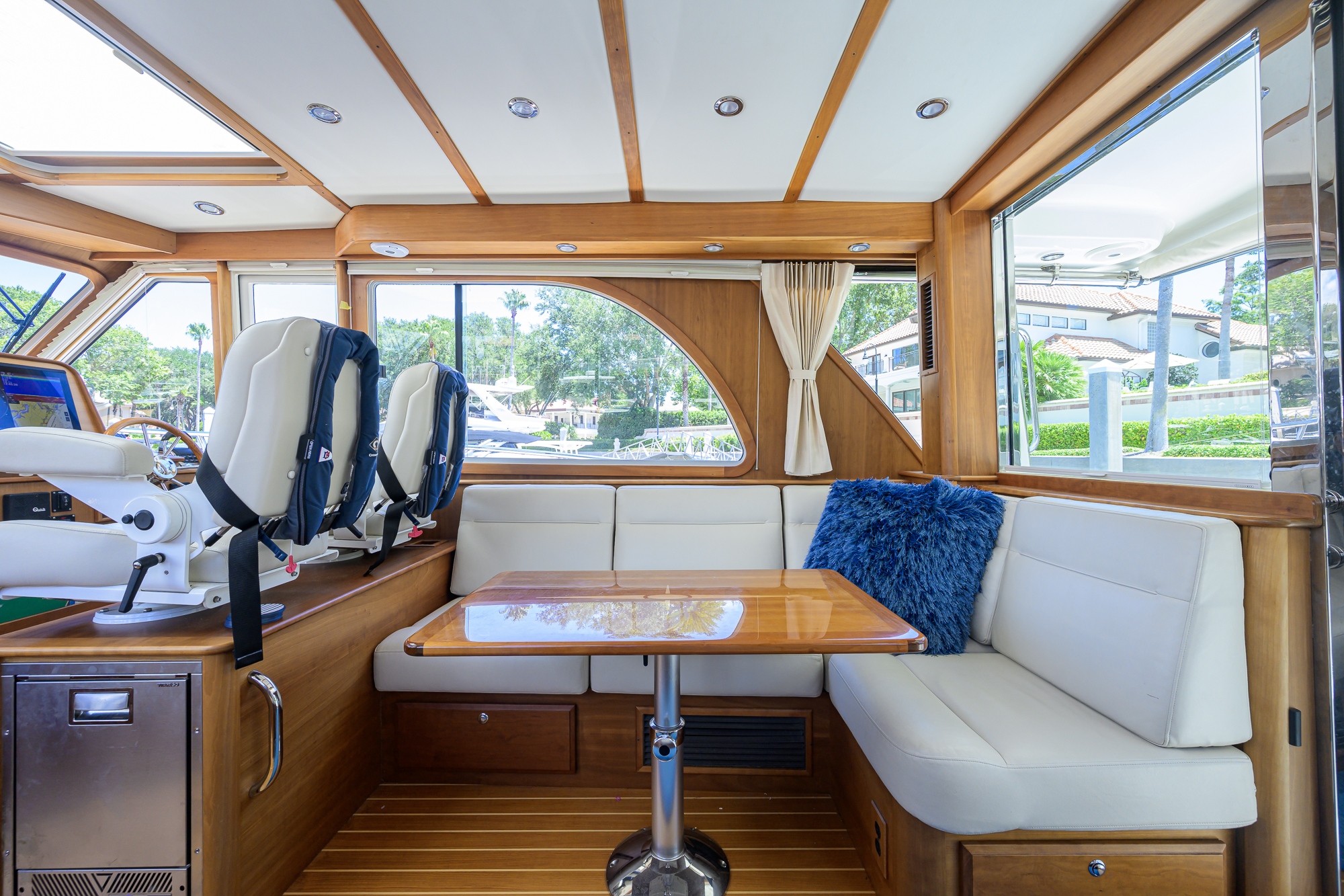Bigwig yacht photo 73