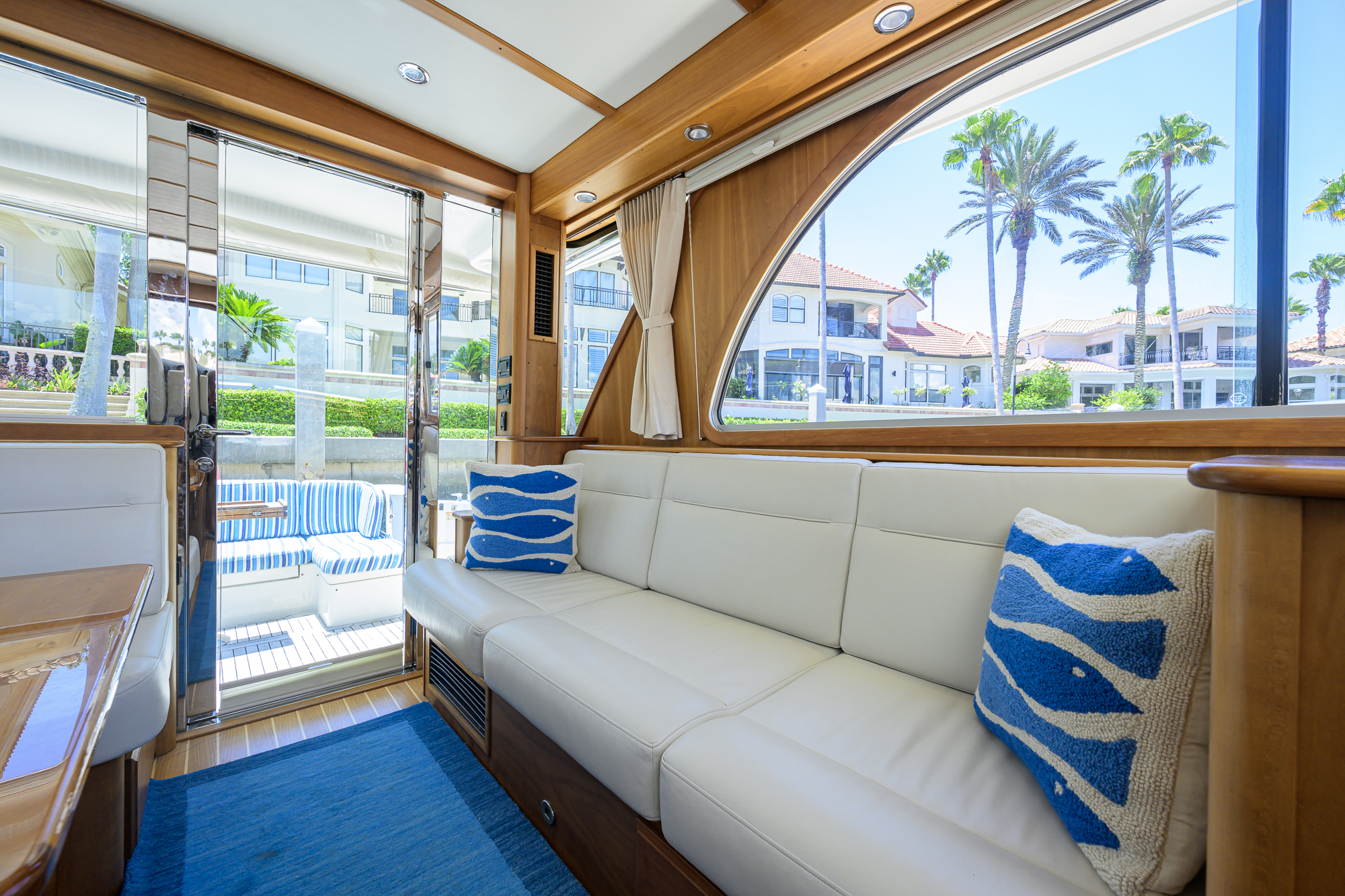 Bigwig yacht photo 70