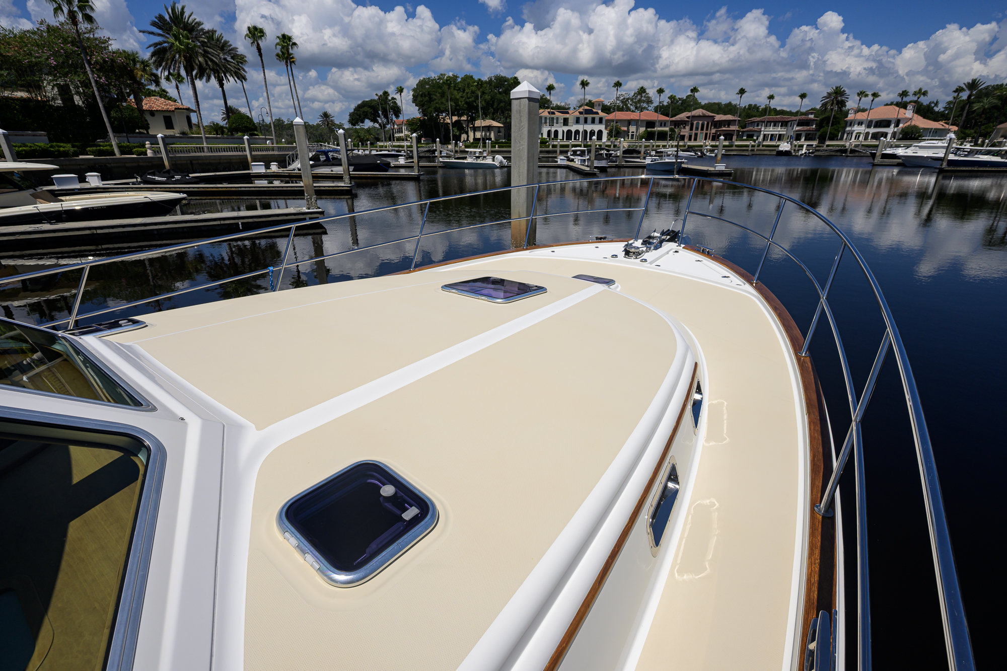 Bigwig yacht photo 33