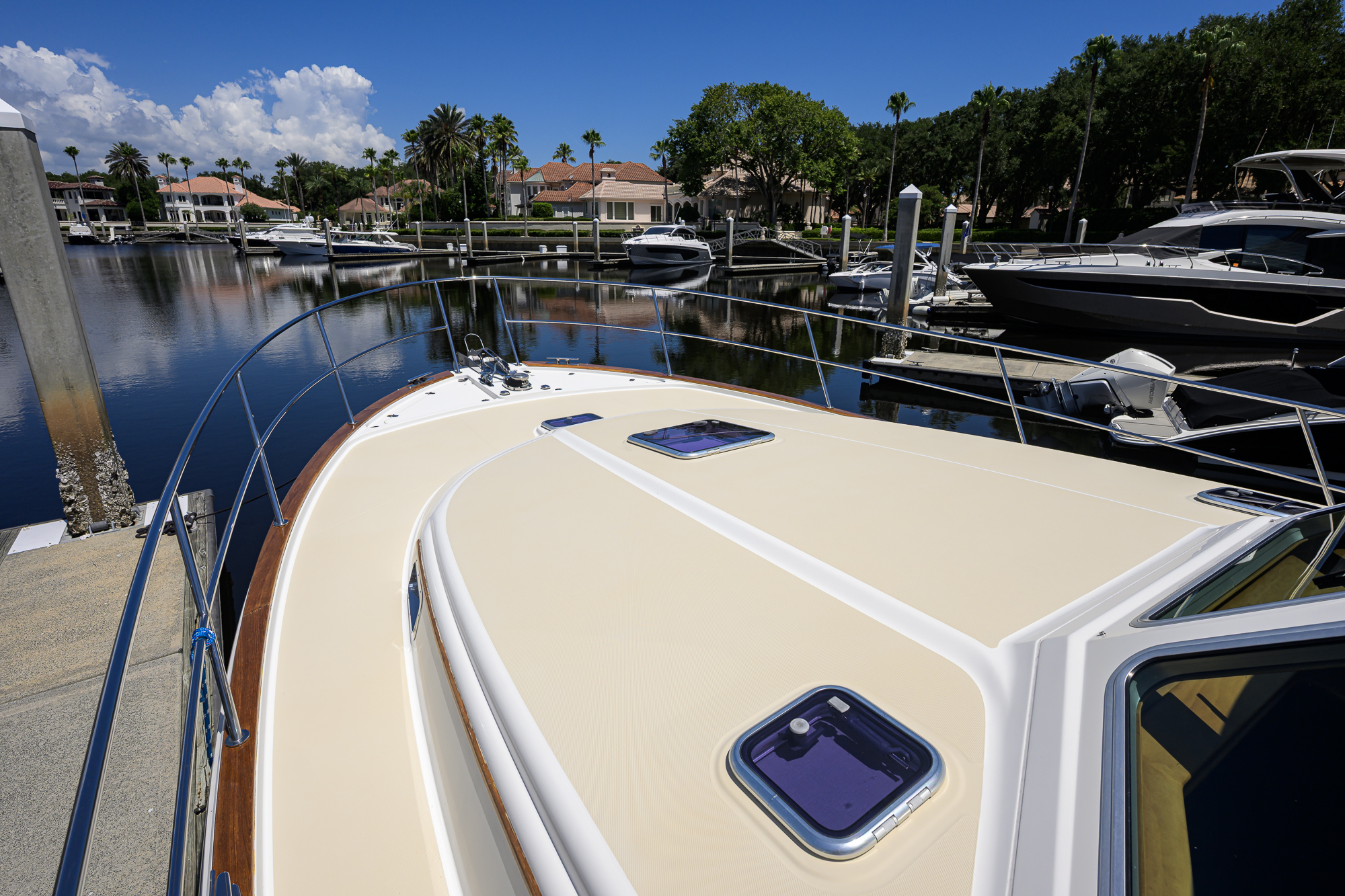 Bigwig yacht photo 28