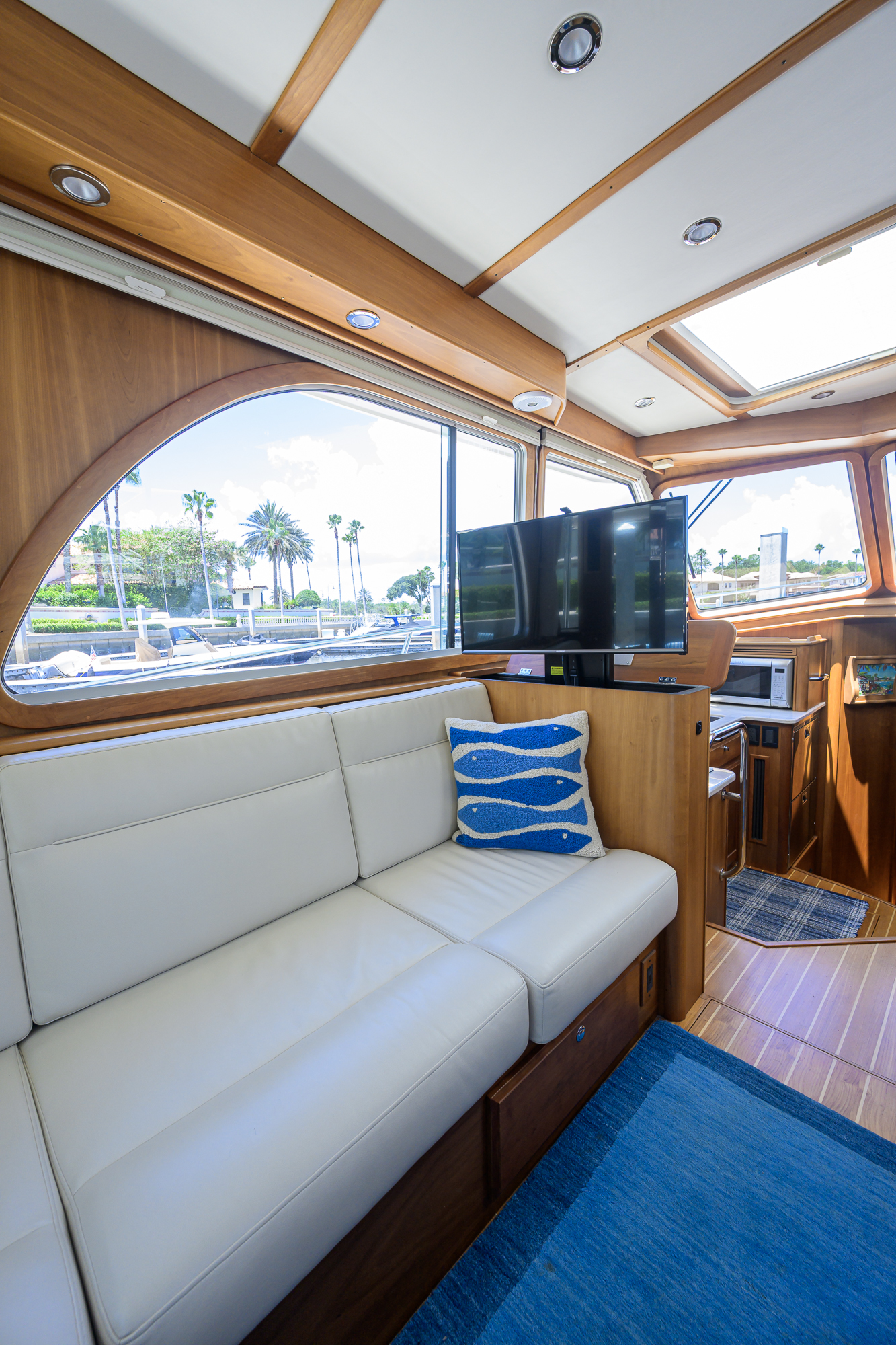 Bigwig yacht photo 63