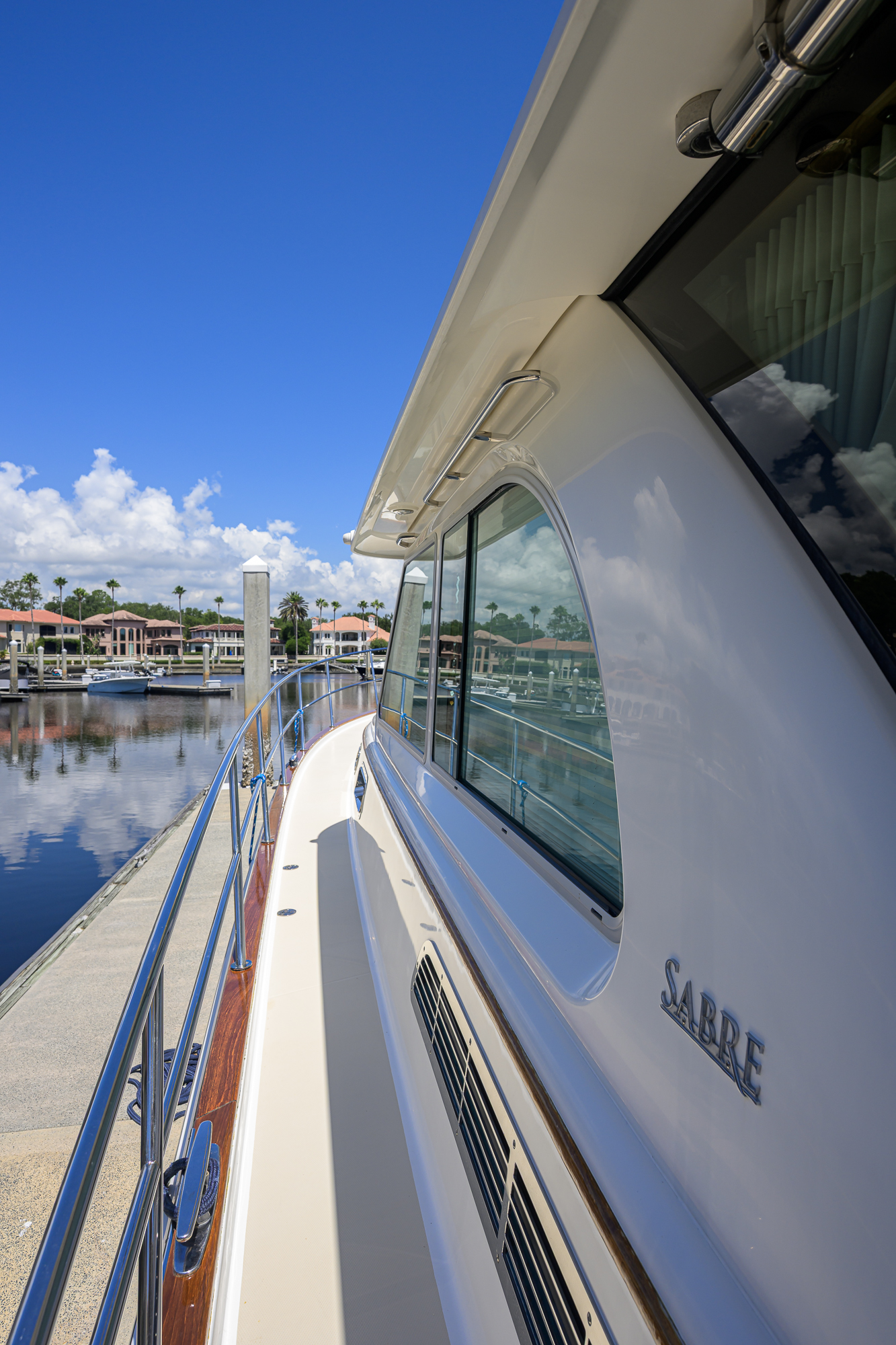 Bigwig yacht photo 27