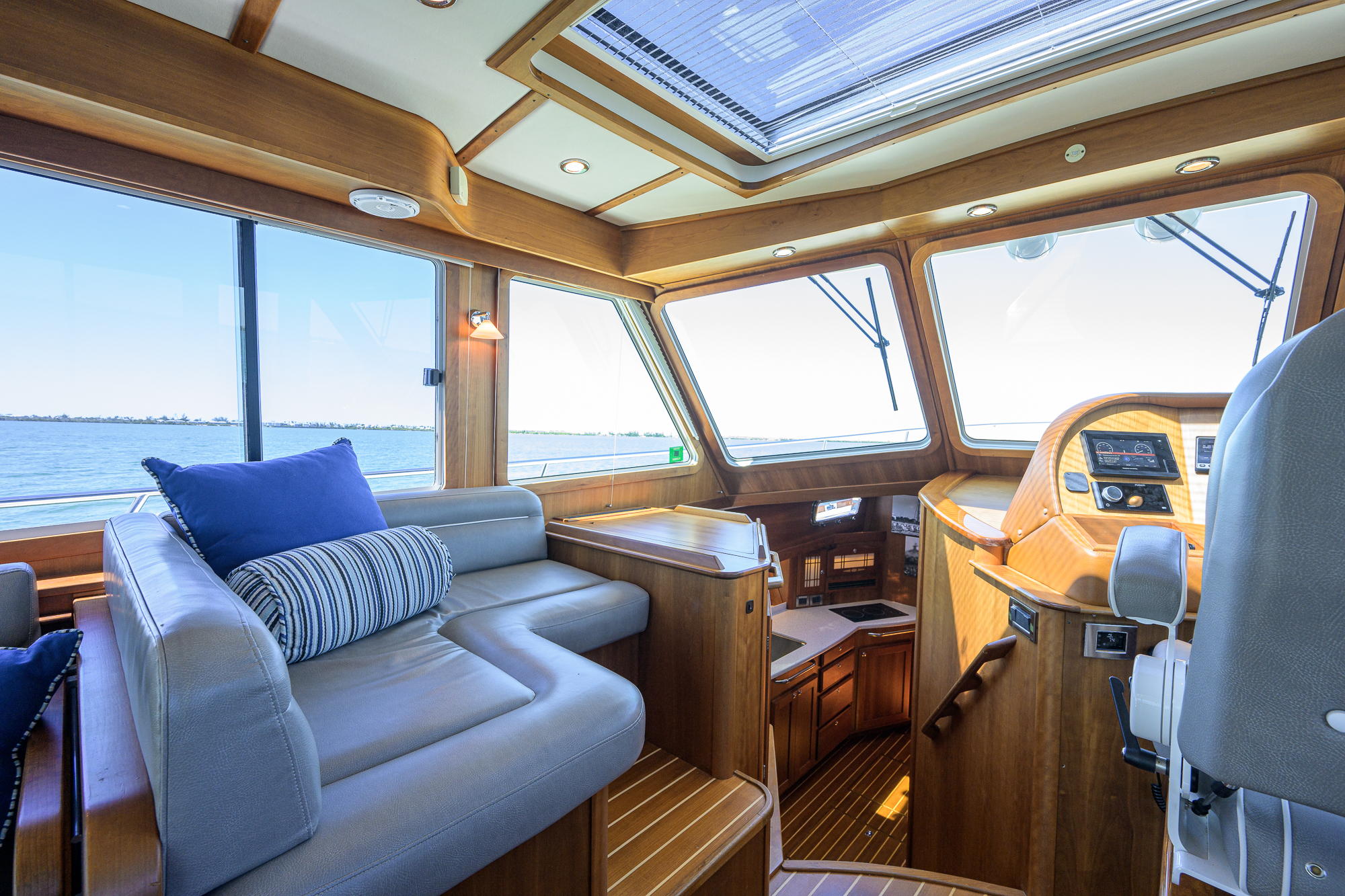 SeaC yacht photo 98