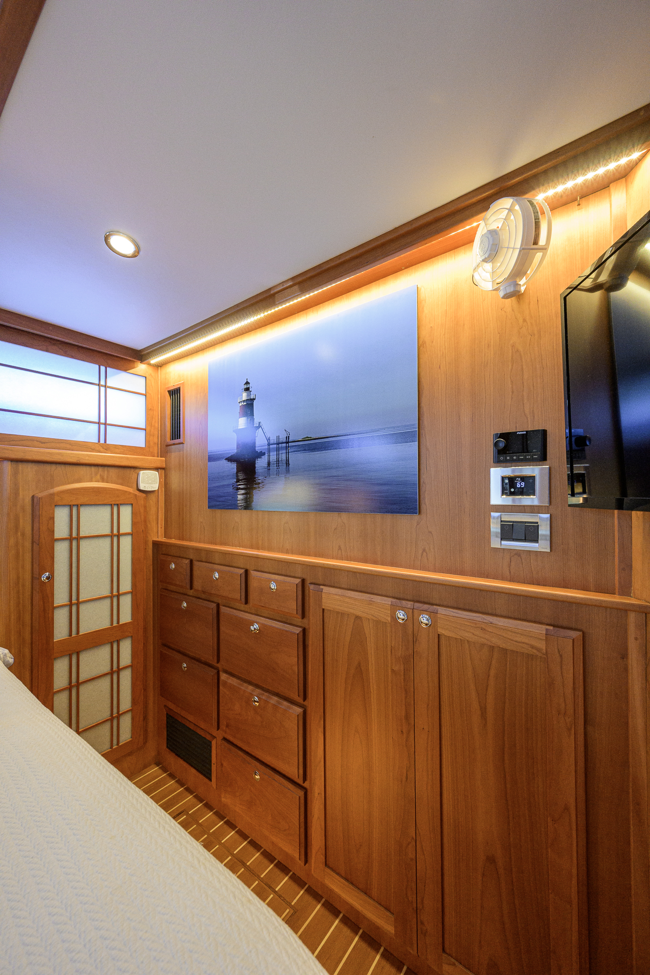 SeaC yacht photo 130