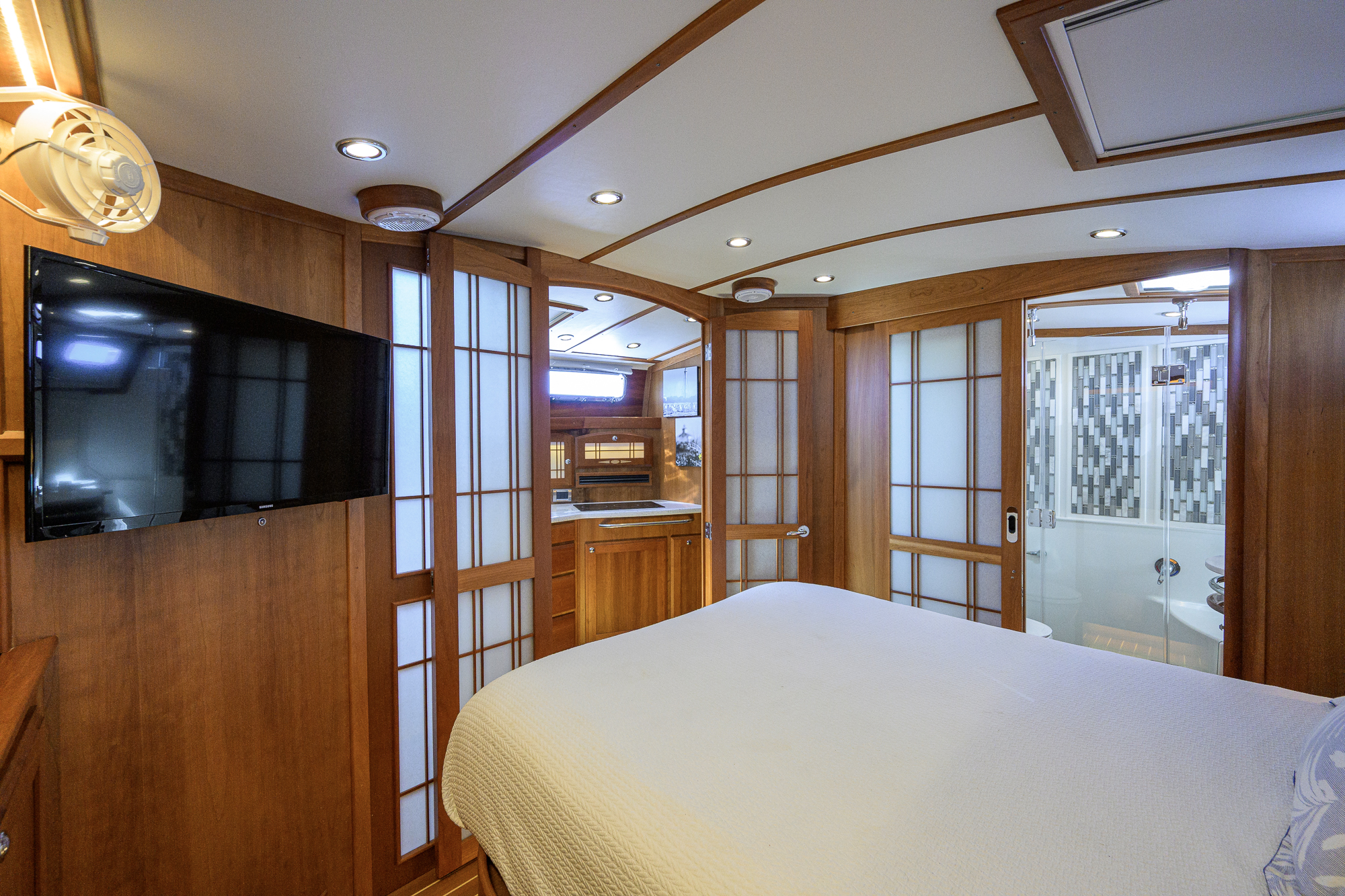SeaC yacht photo 129