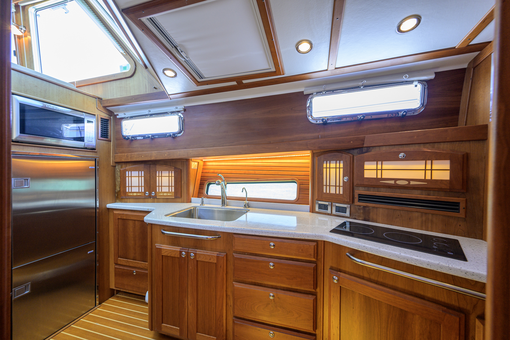 SeaC yacht photo 105