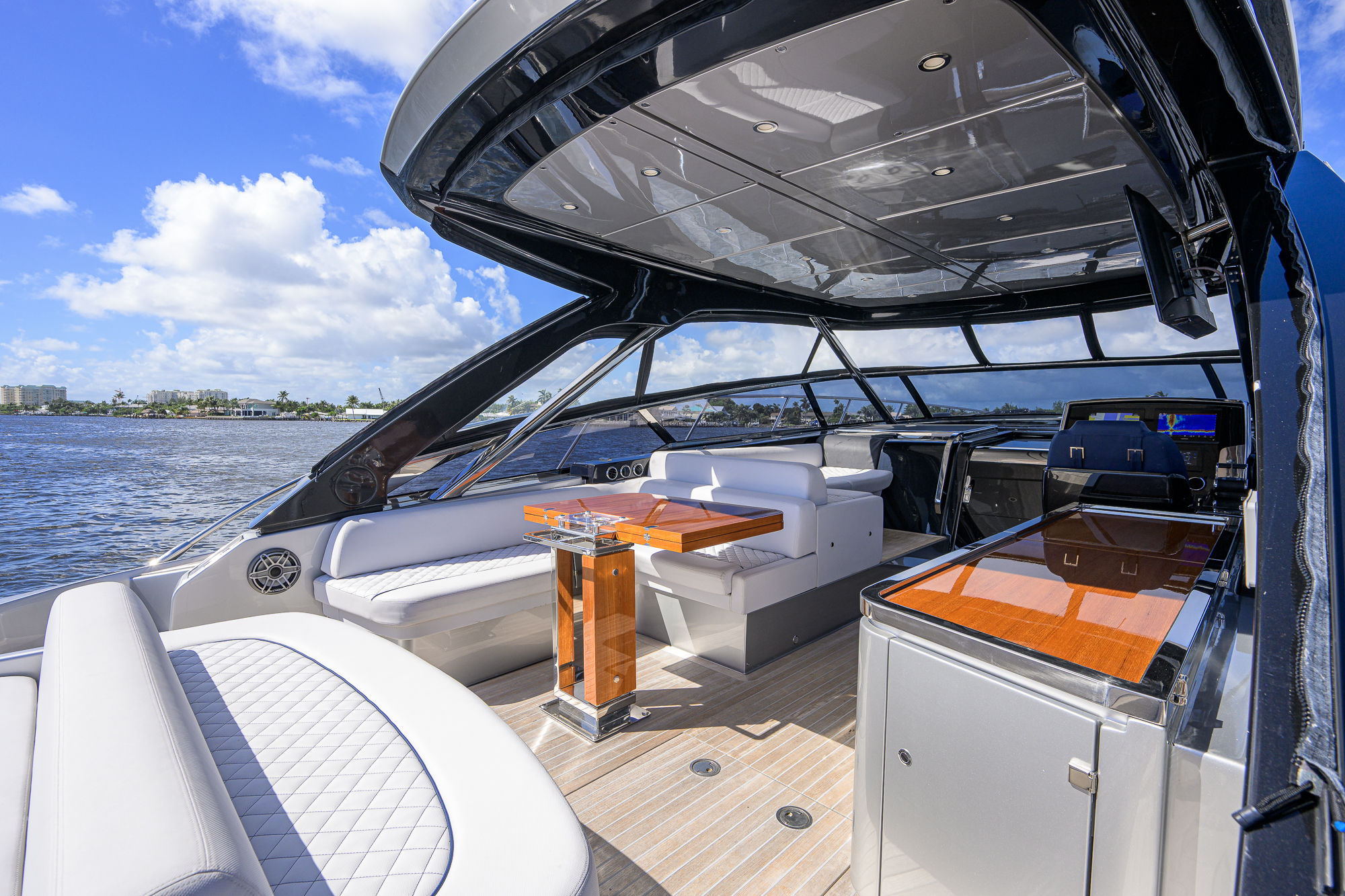 Angelamar yacht photo 37