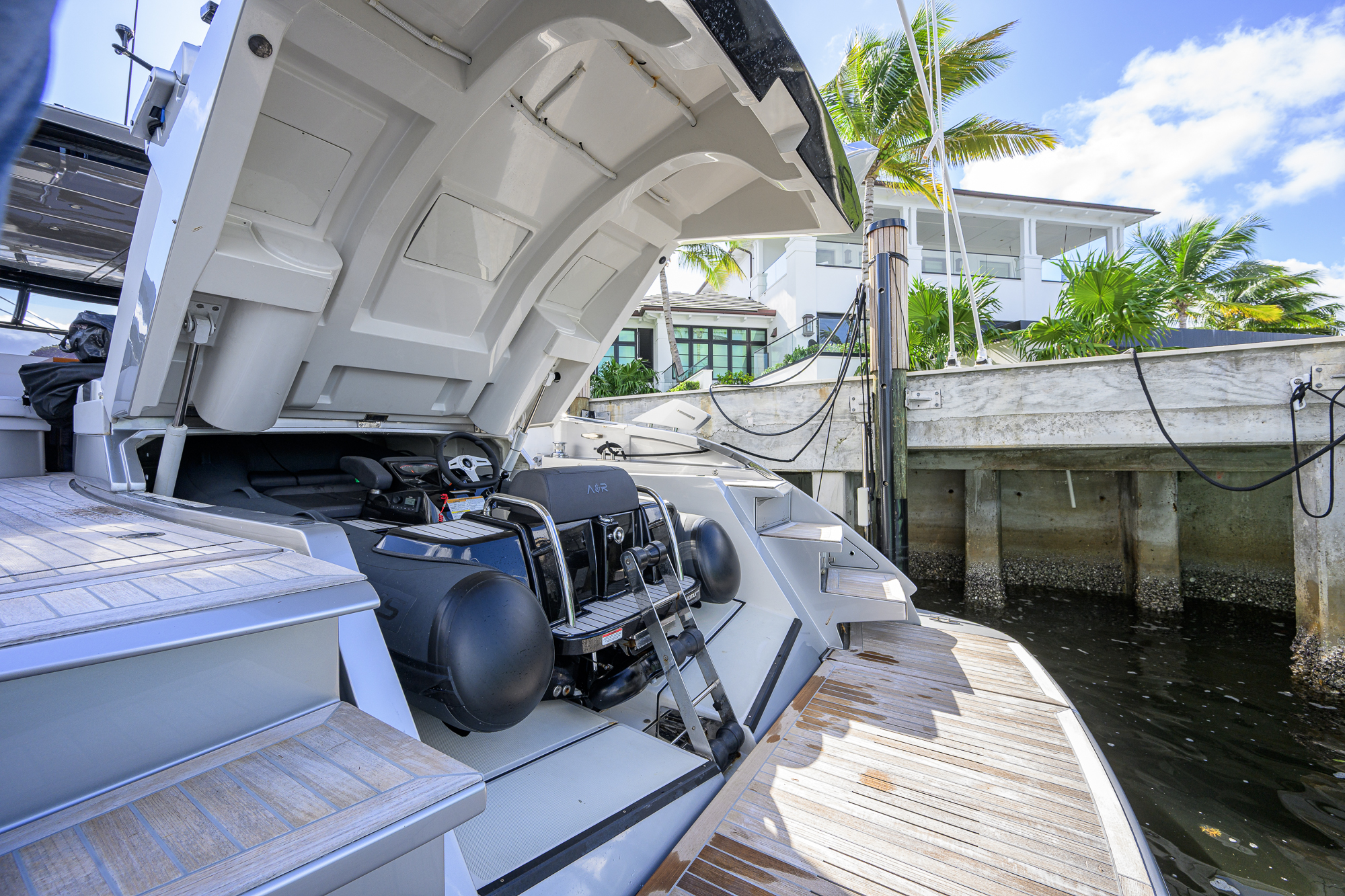 Angelamar yacht photo 109