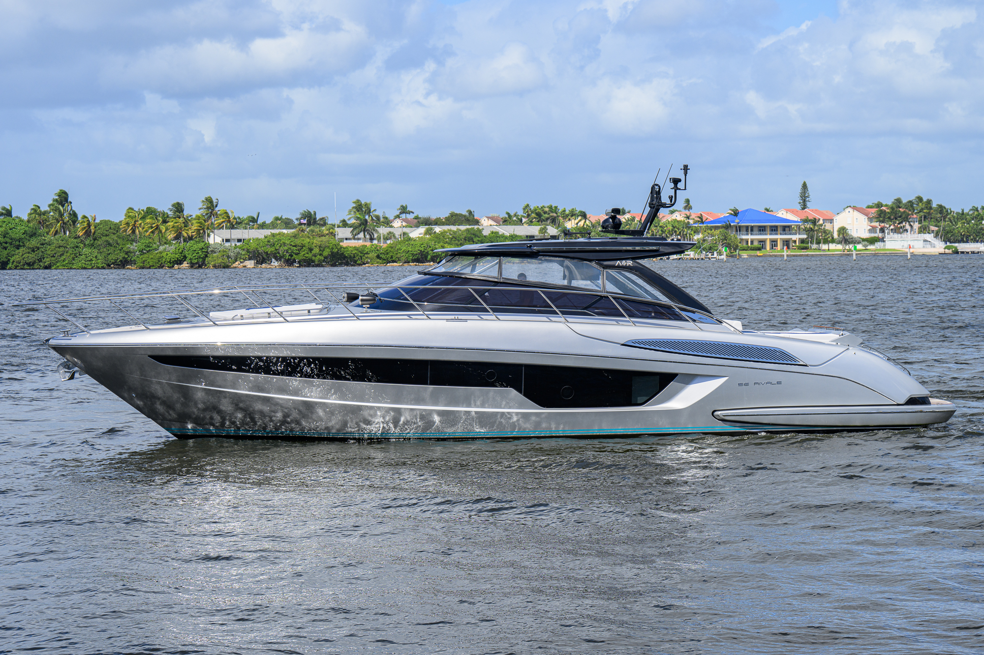 Angelamar yacht photo 11