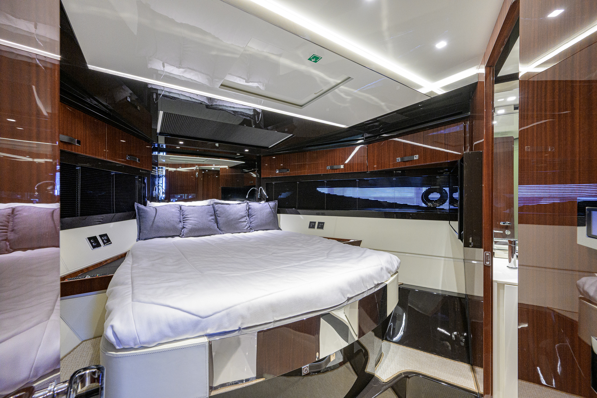 Angelamar yacht photo 83